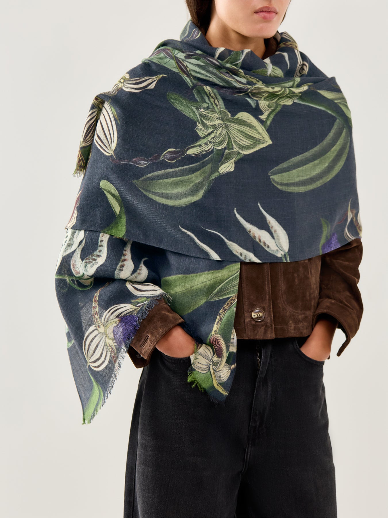 Orchid Black Wool Scarf