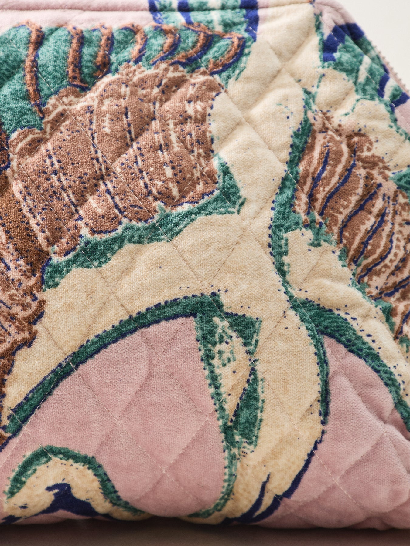 Crane Velvet Pouch Pink