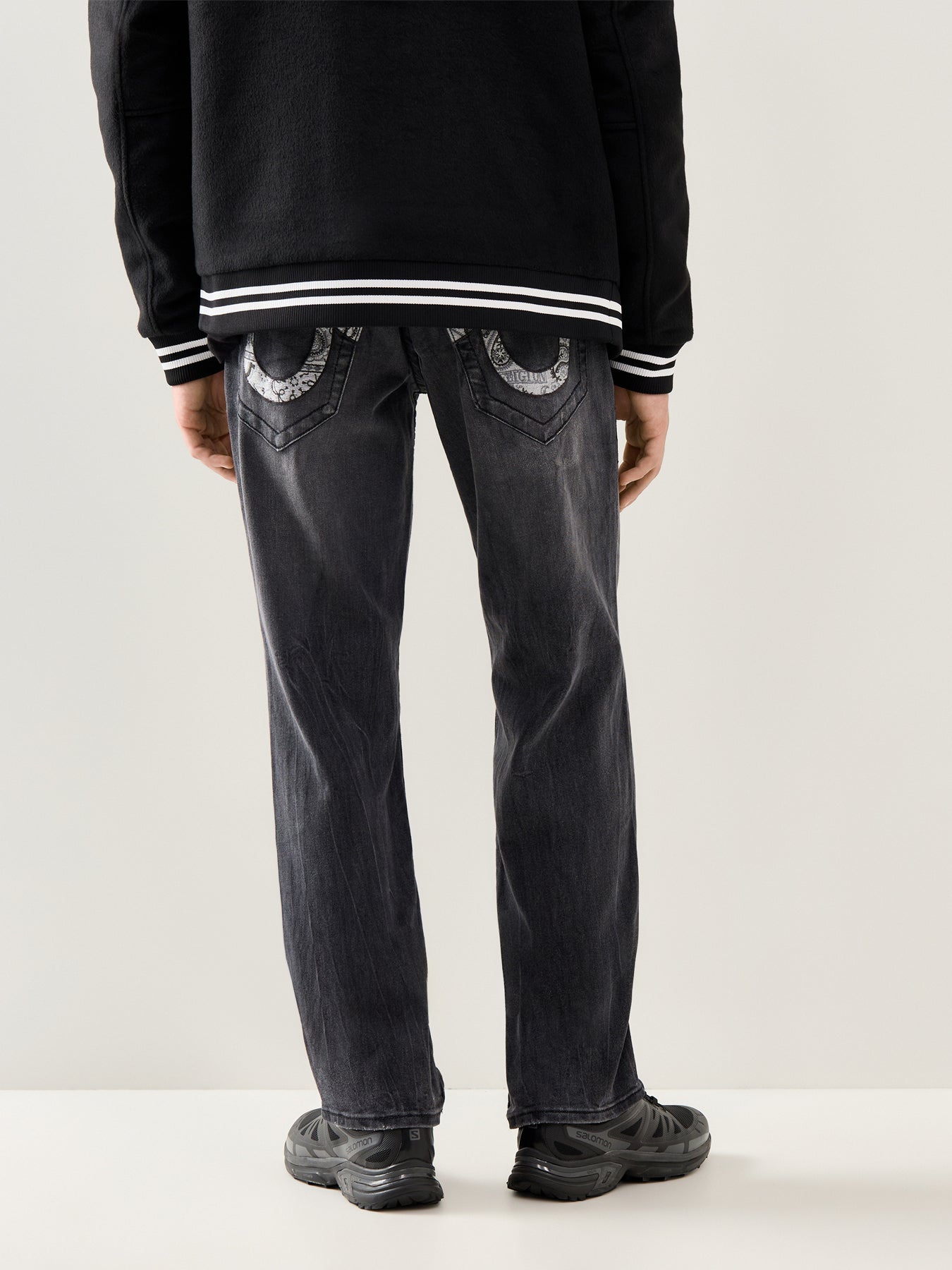 Ricky No Flap Embroidered Bandana