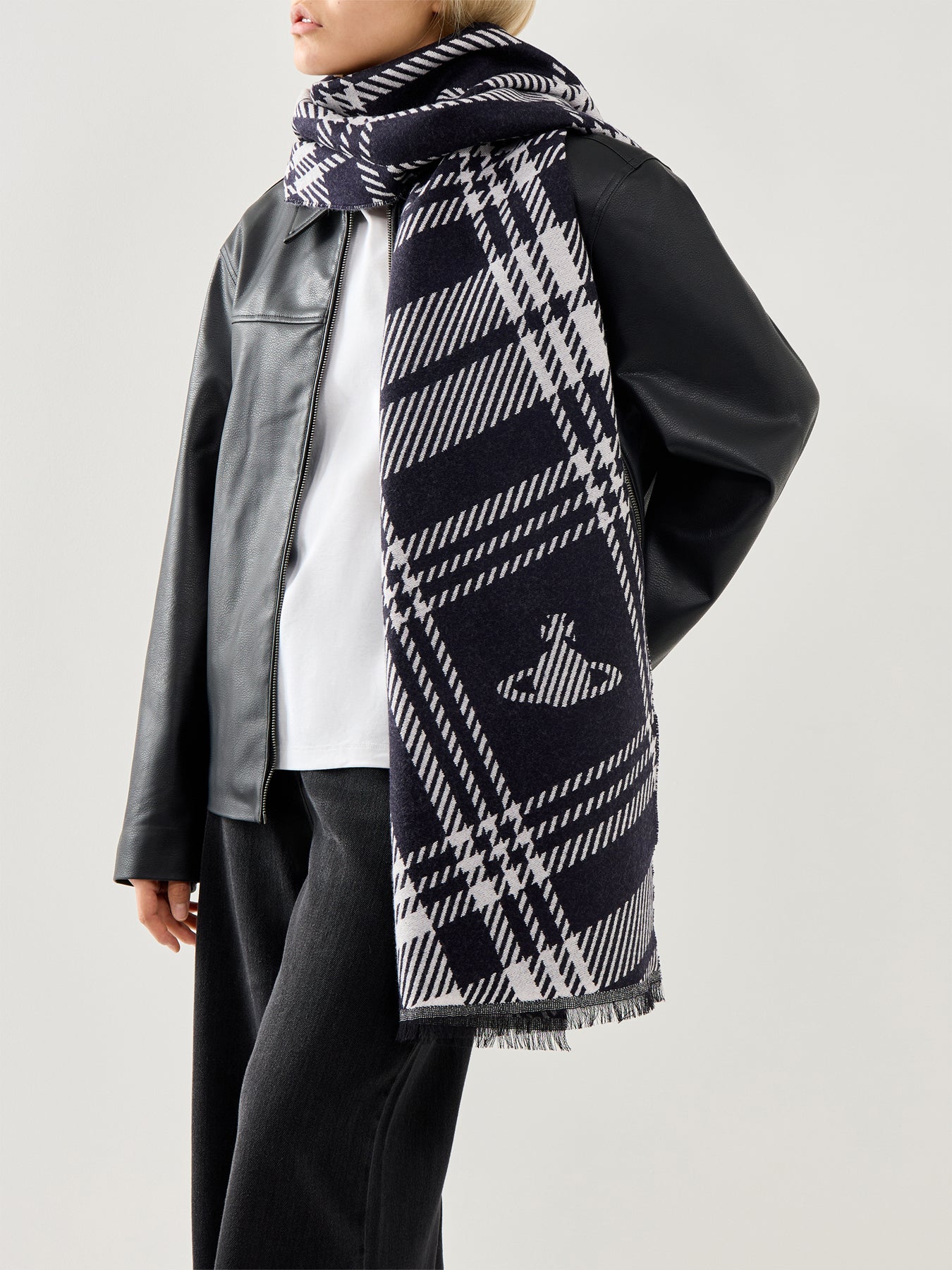 Orb Jacquard Wool Check Scarf in Black