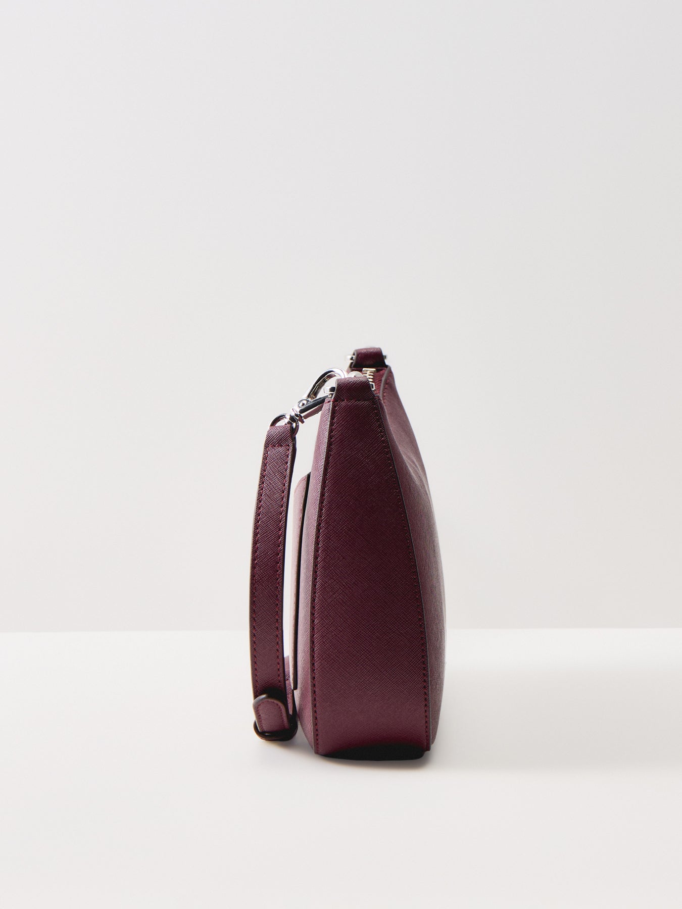Danni Medium Leather Shoulder Bag Dark Garnet