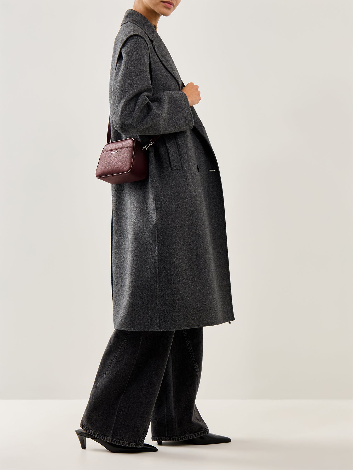 Jet Set Small Camera Crossbody Bag Oxblood