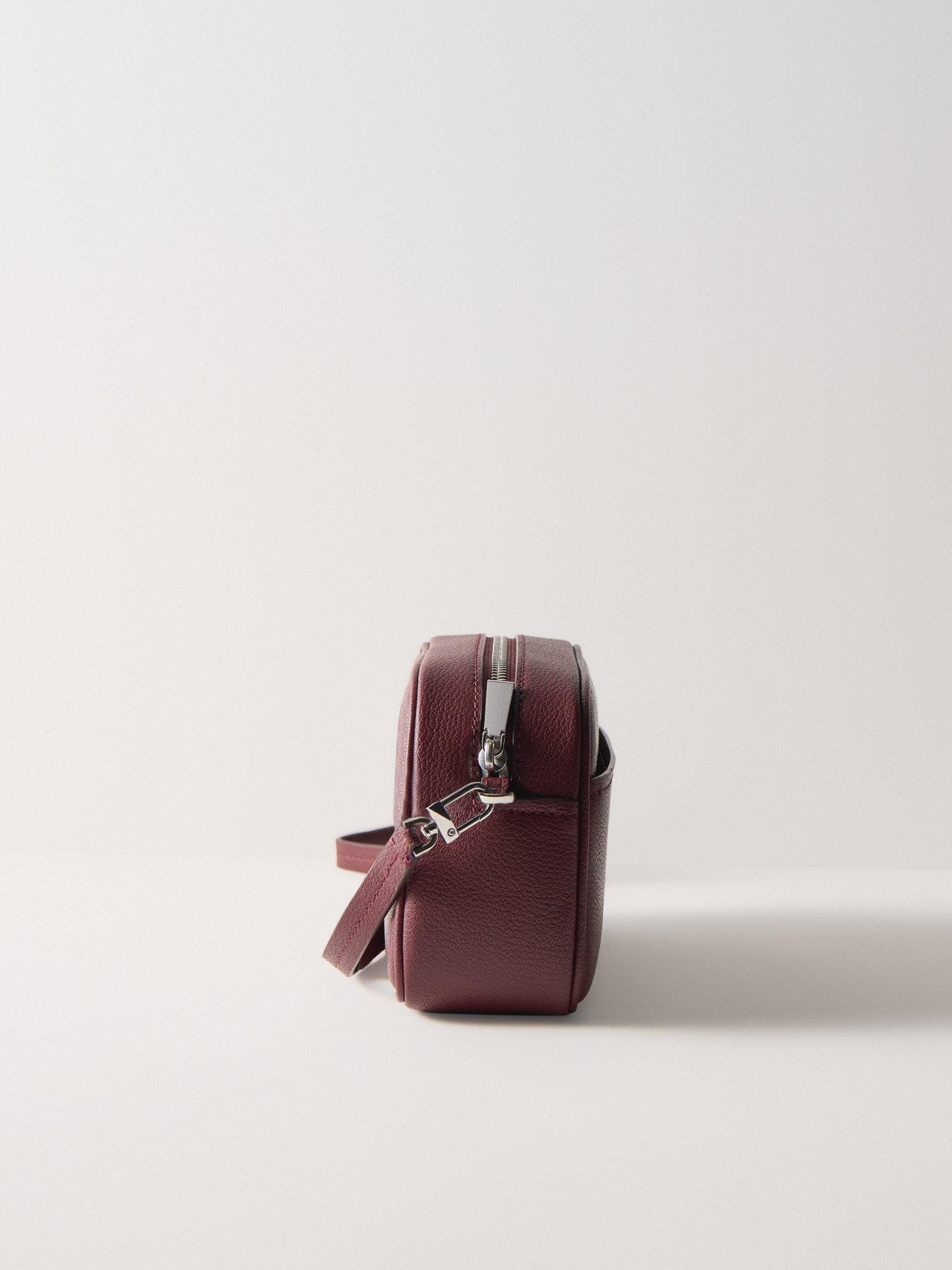 Jet Set Small Camera Crossbody Bag Oxblood