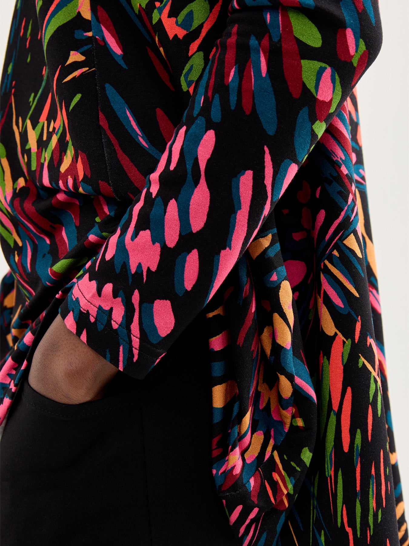 Bright Scattered Wings Top Multi