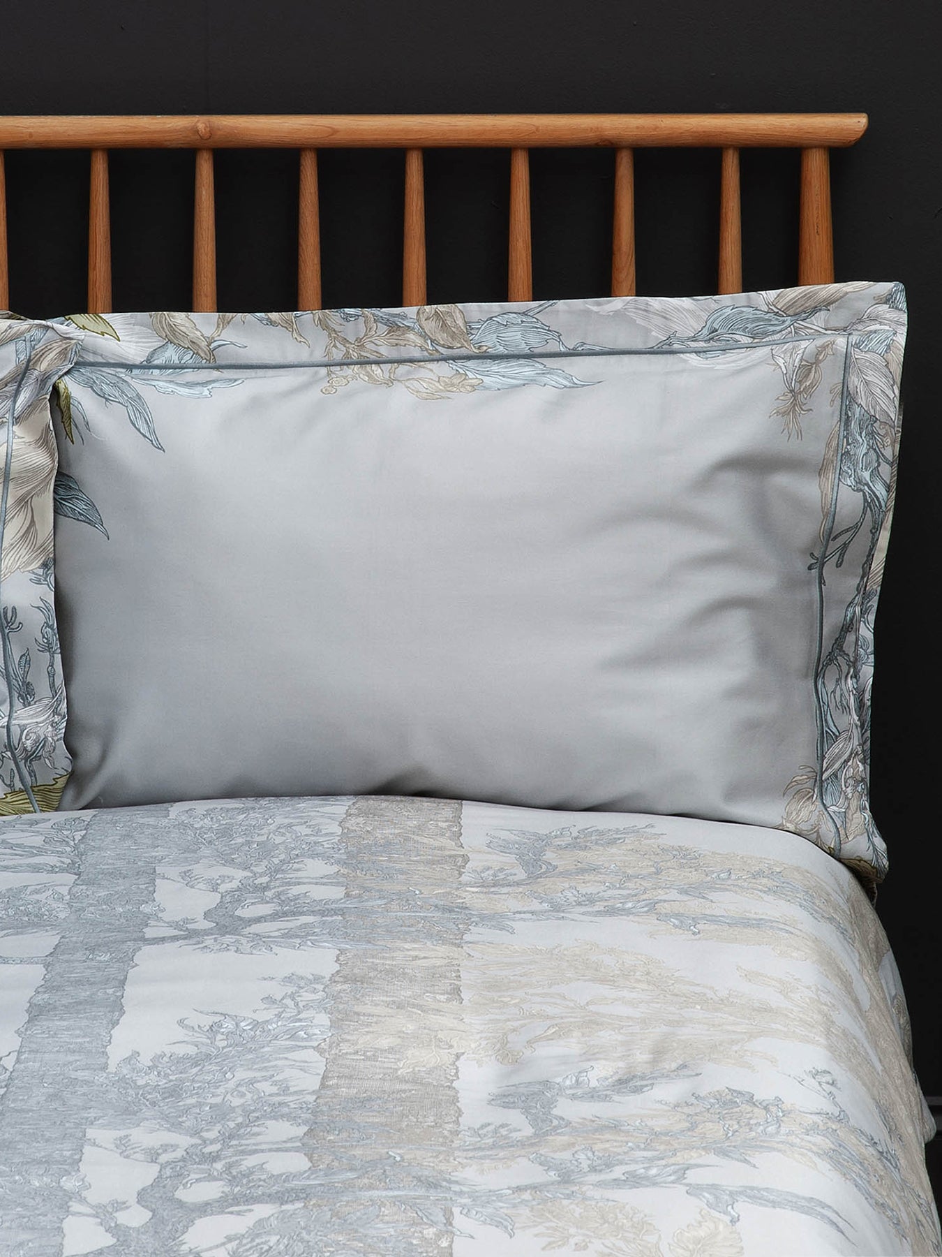 Norweigan Wood Quilt Set Multi