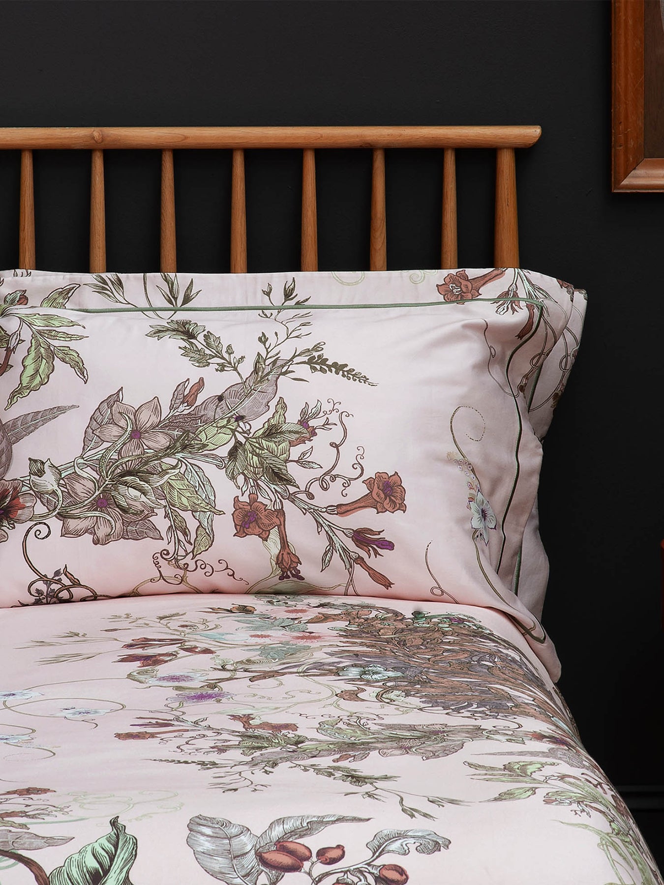 Opera Botanica Quilt Set Multi