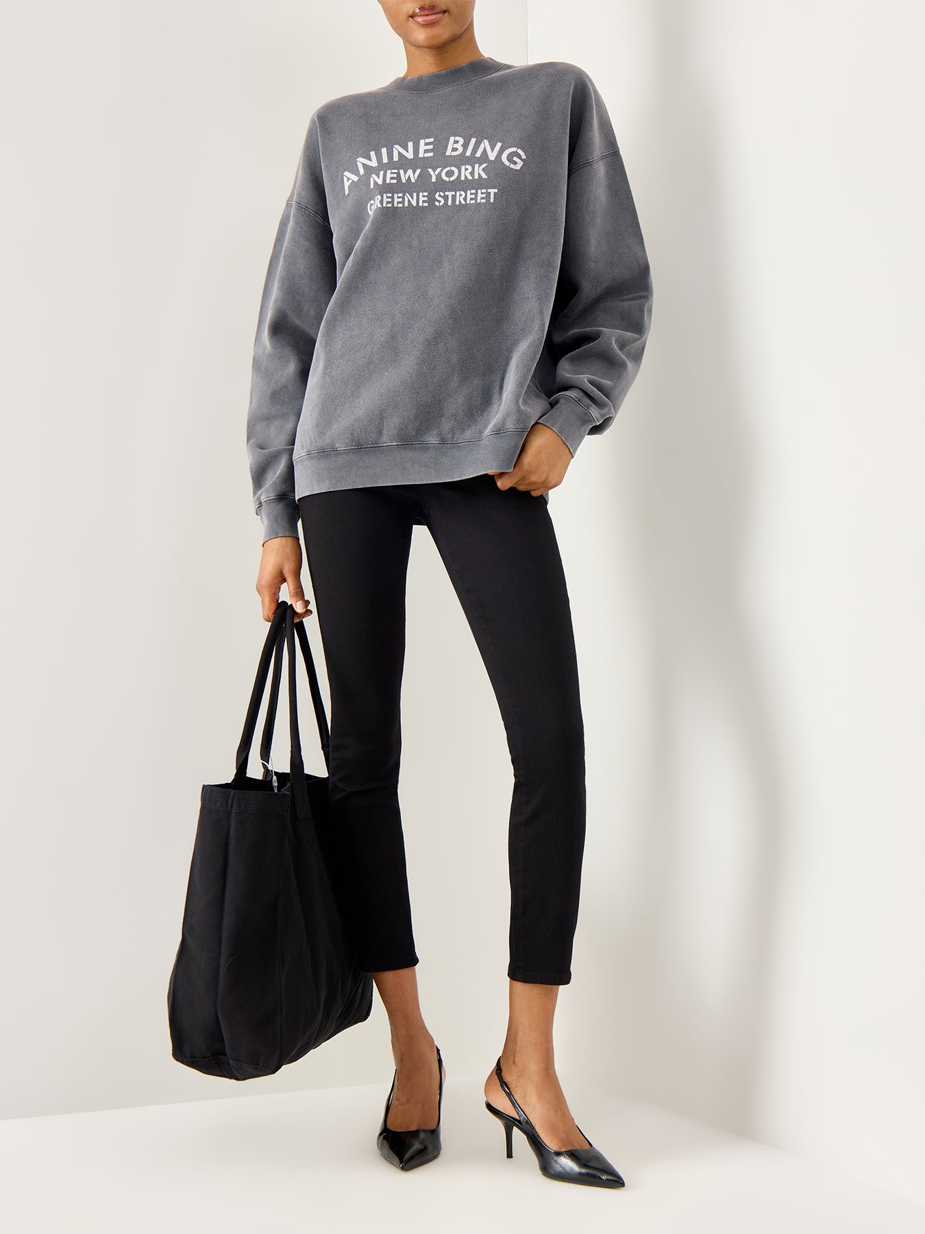 Miles Sweatshirt NY Washed Black