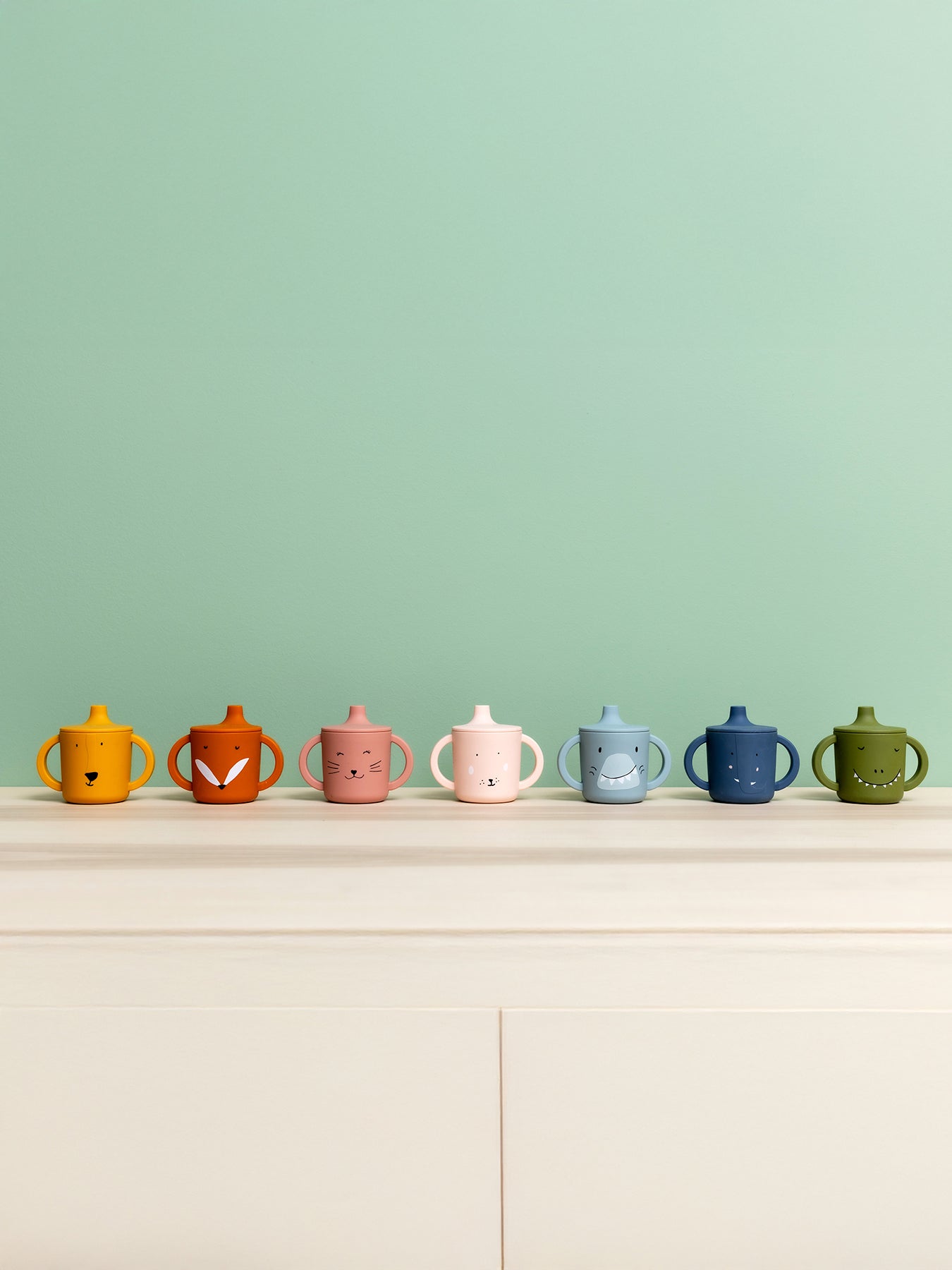 Silicone sippy cup Mr Shark