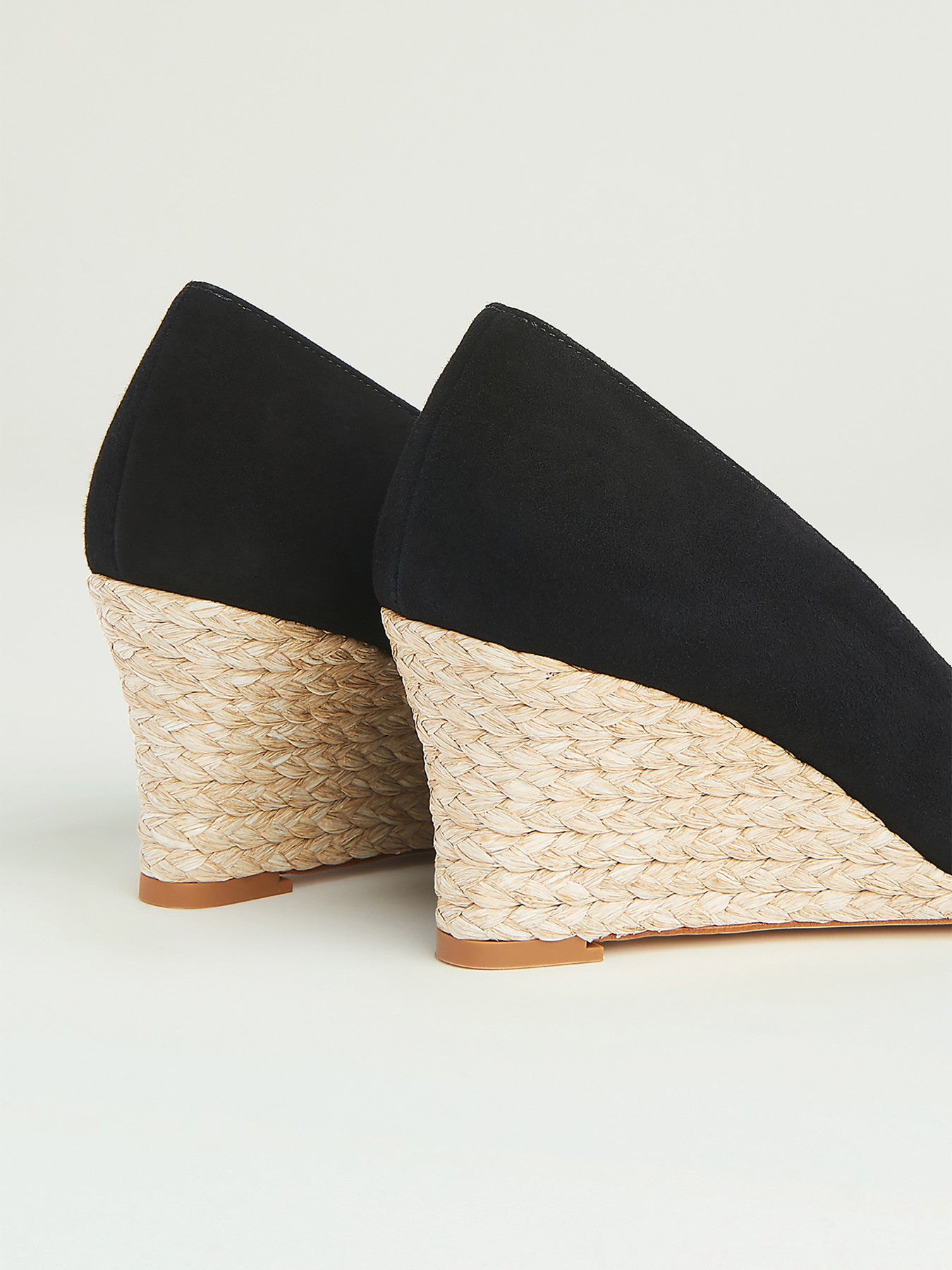 Evi Closed Courts Sandals Black