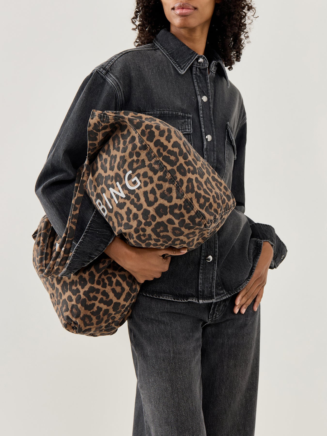 Leo Canvas Tote Leopard