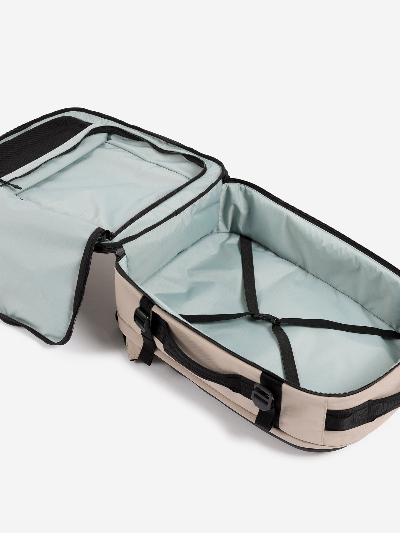 Hybrid 30L Backpack Sand