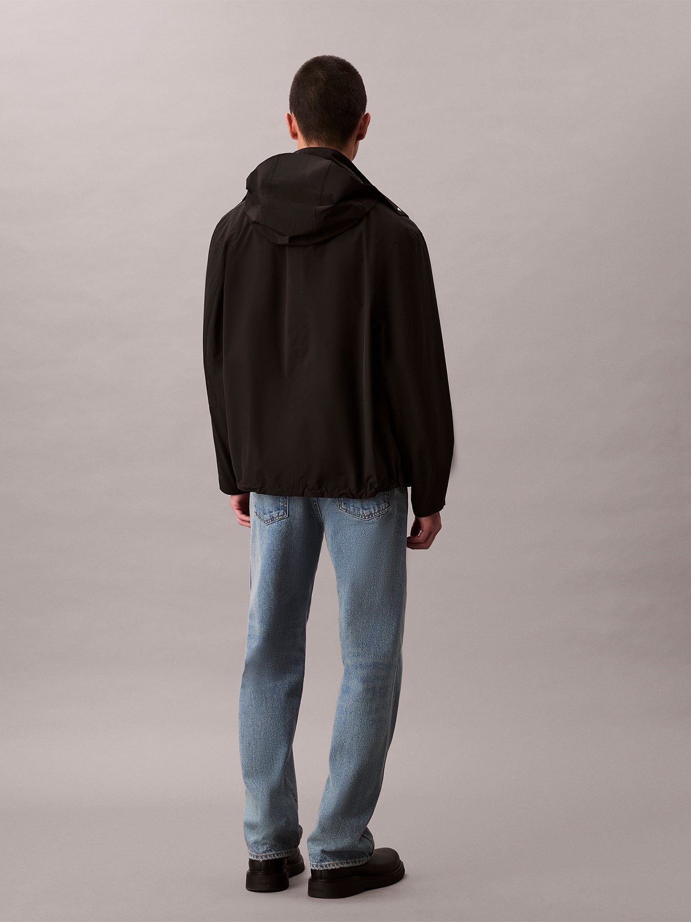 Lightweight Relaxed Pullover