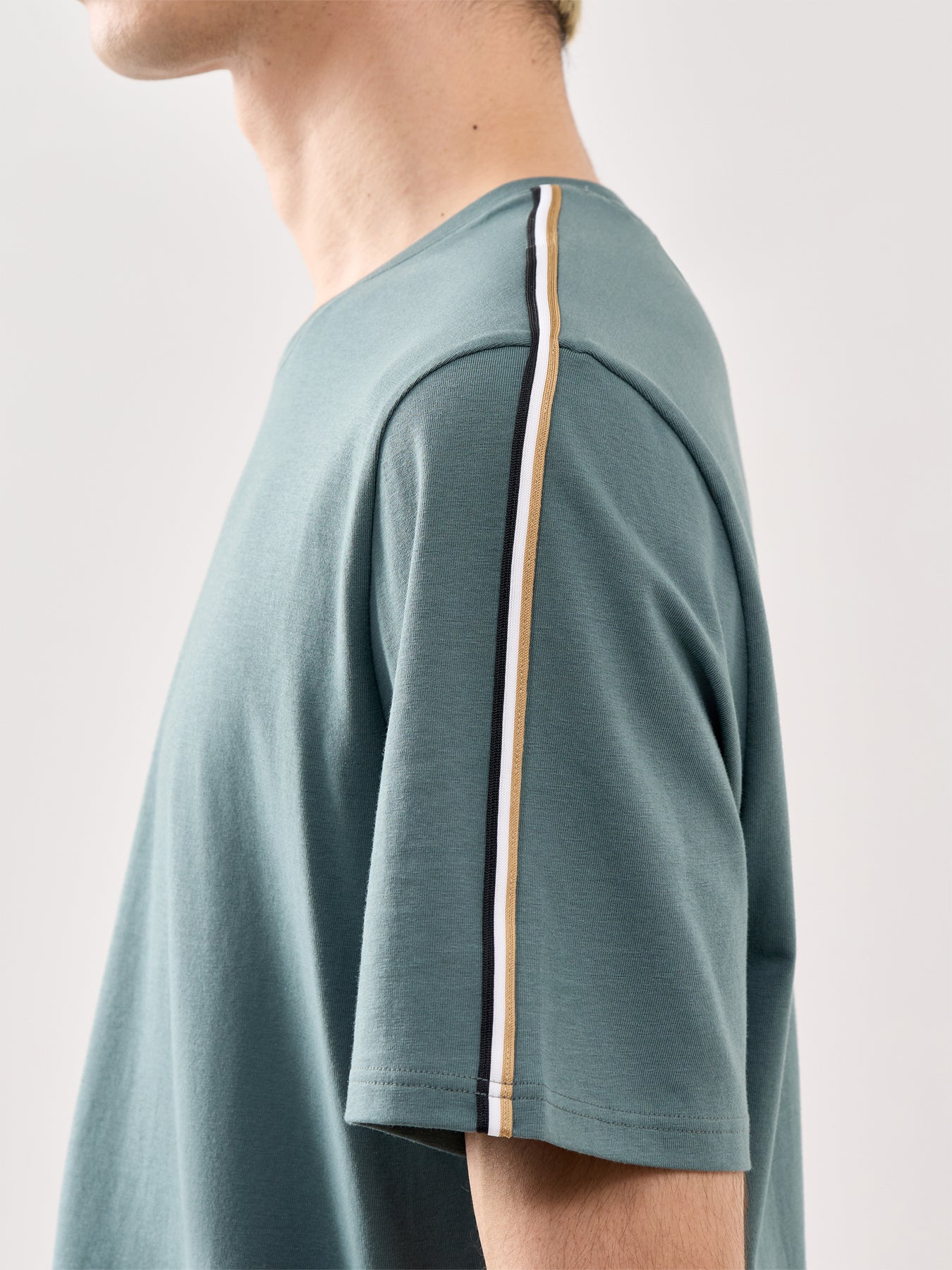 Unique T-Shirt Green