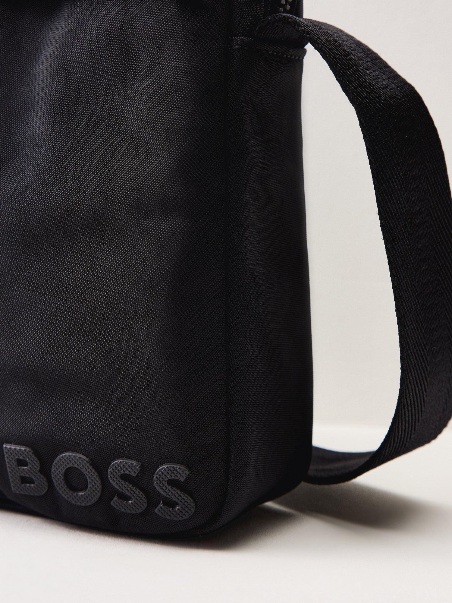Catch O North South Zip Bag Black