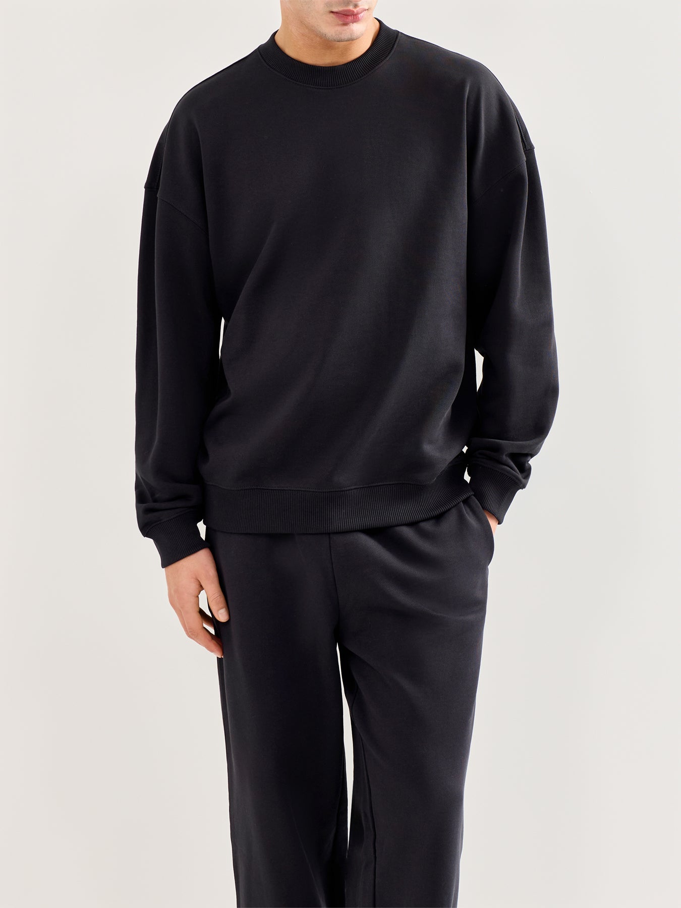 Lucas Oversized Long Sleeve Sweatshirt Black