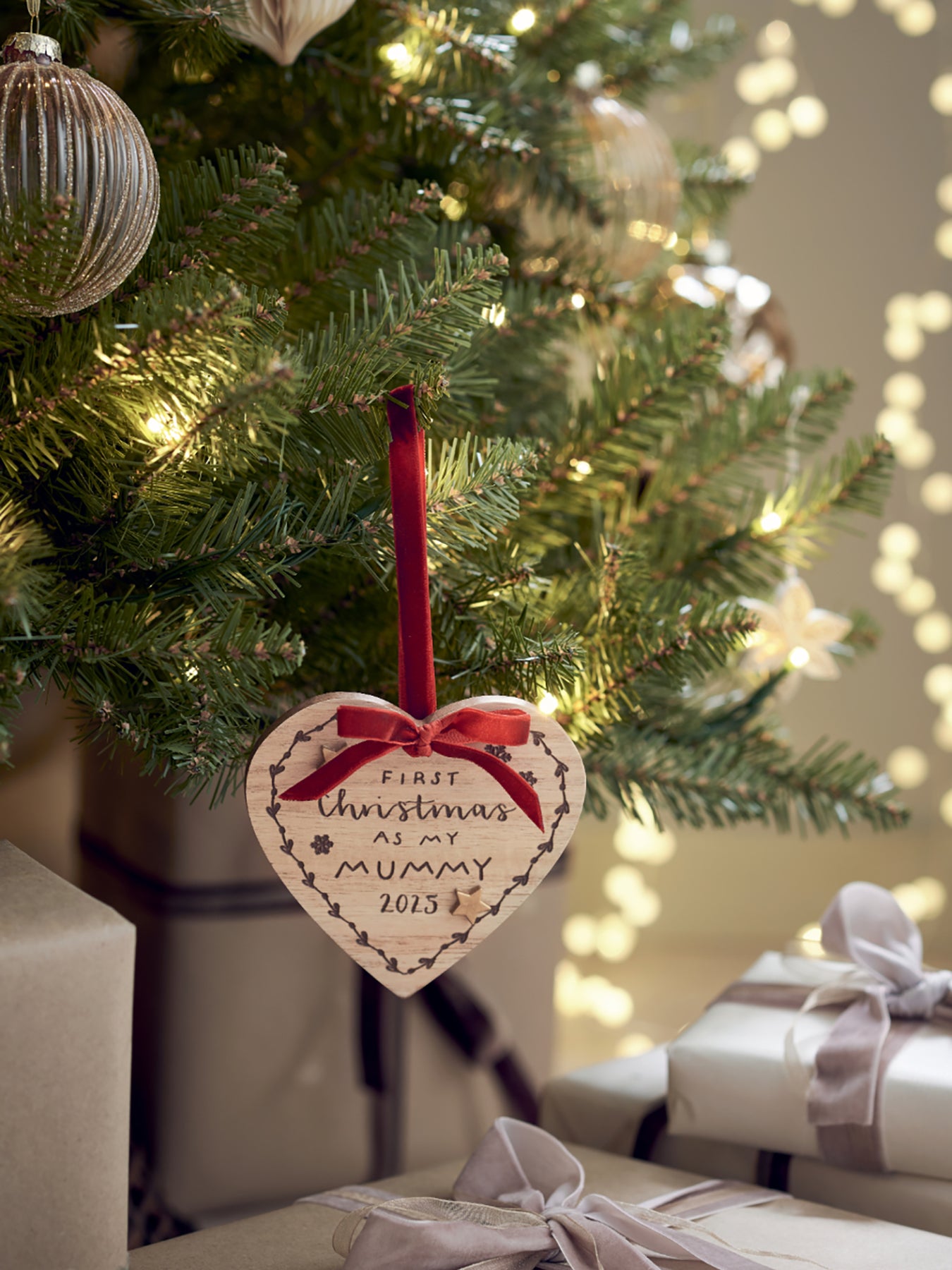 Hanging Wooden Christmas Decoration White