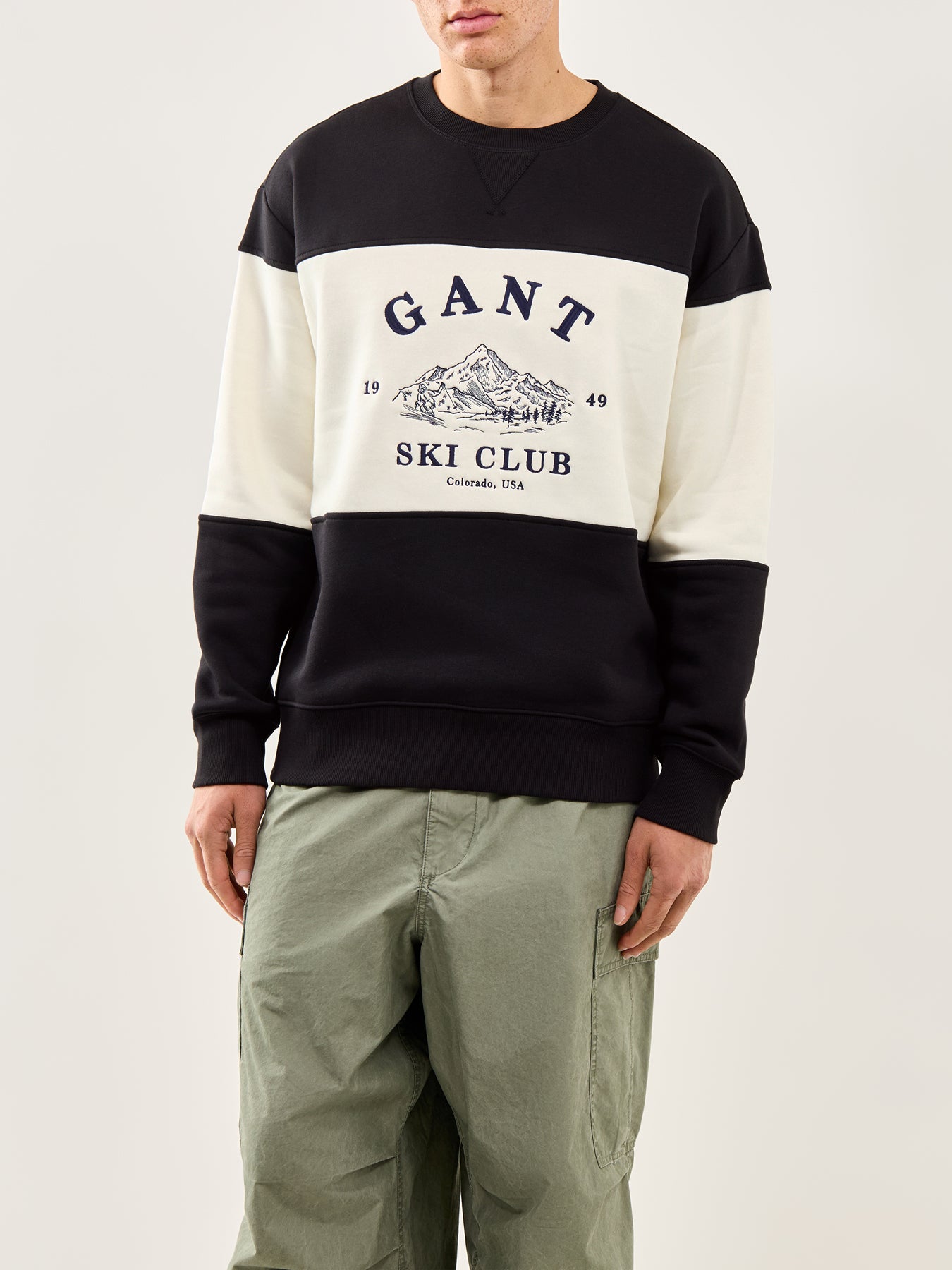 Blocked Embroidered Ski Sweatshirt Black