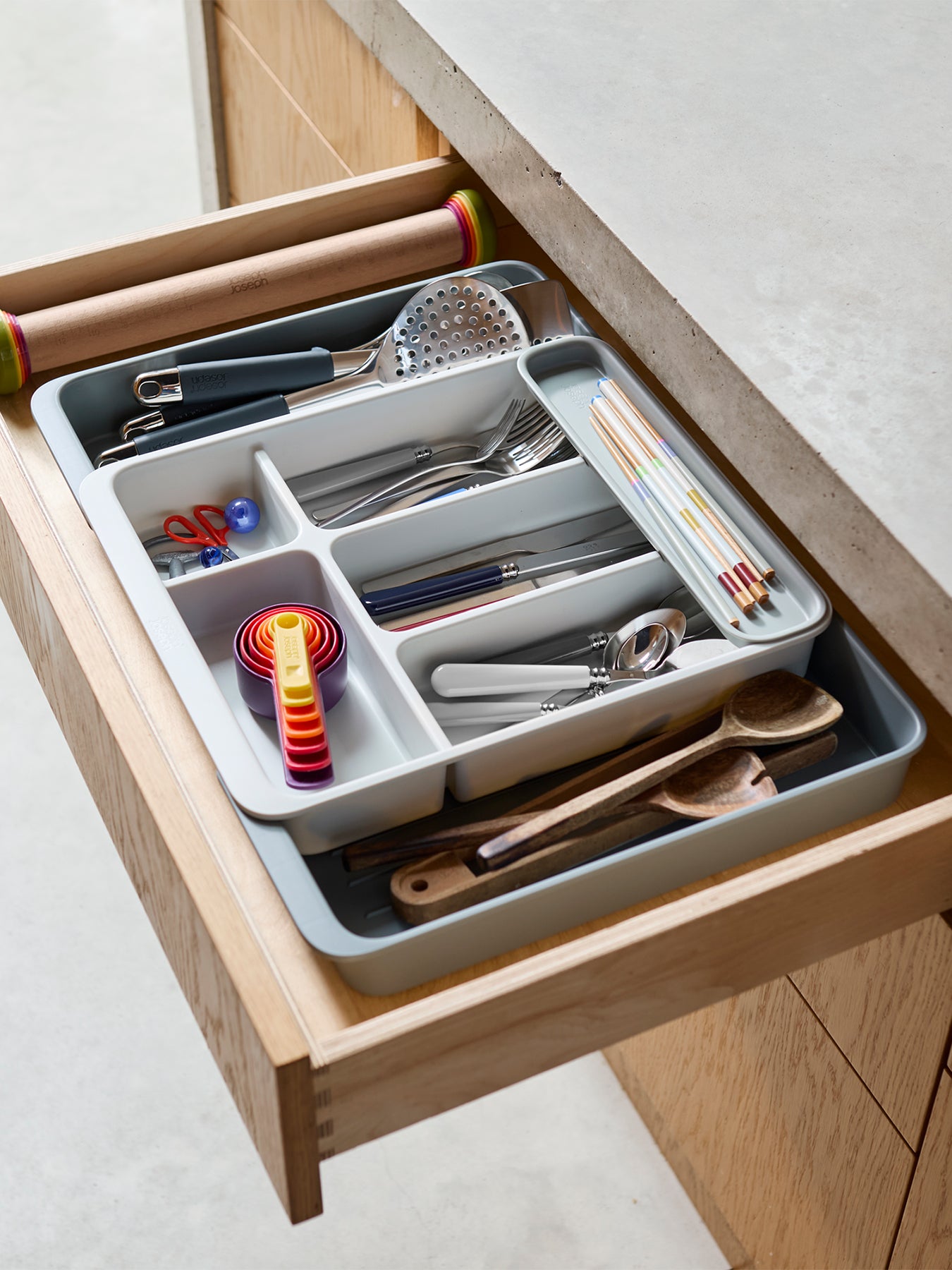 DrawerStore Expanding Cutlery Tray Light Stone