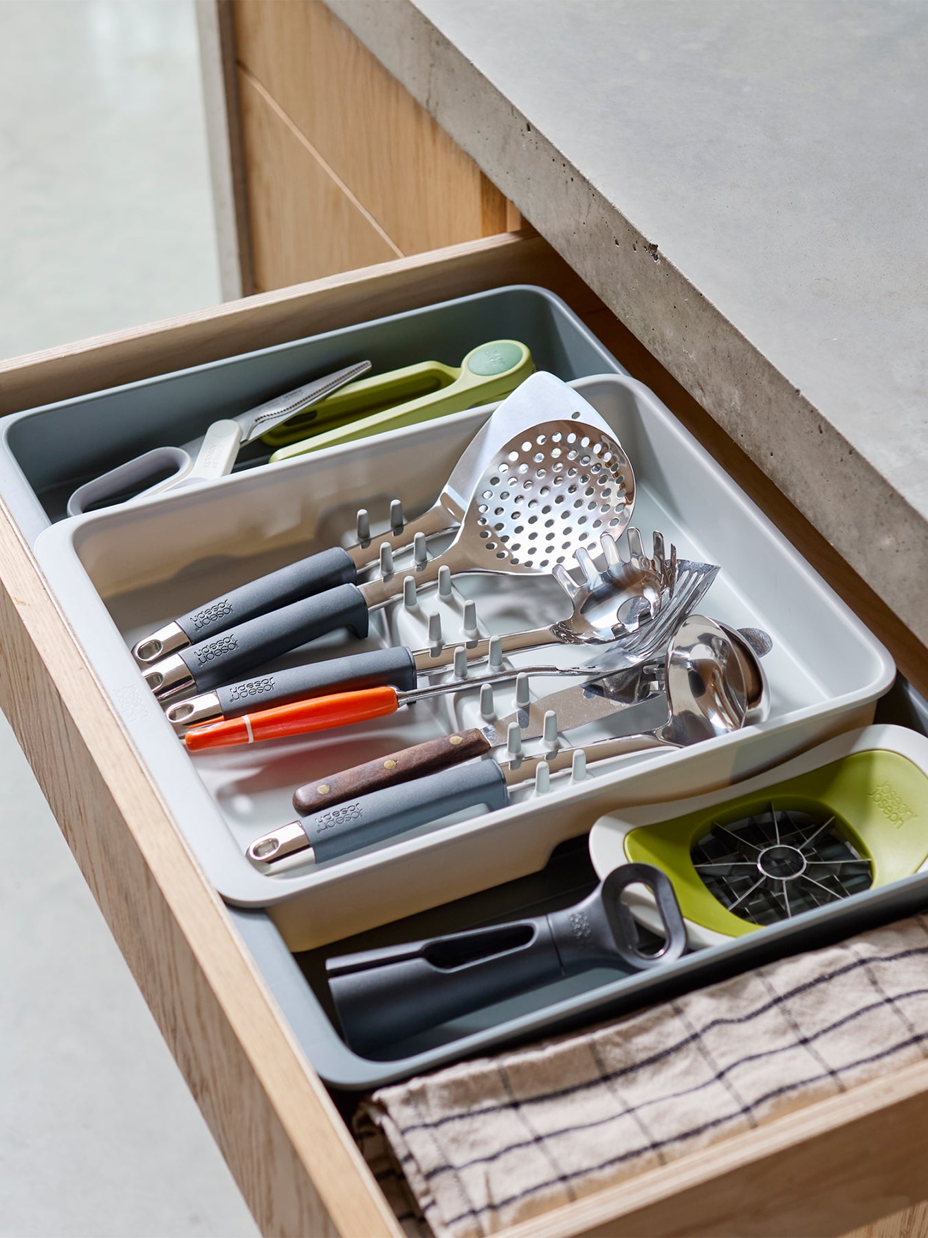 DrawerStore Expanding Utensil Tray Light Stone