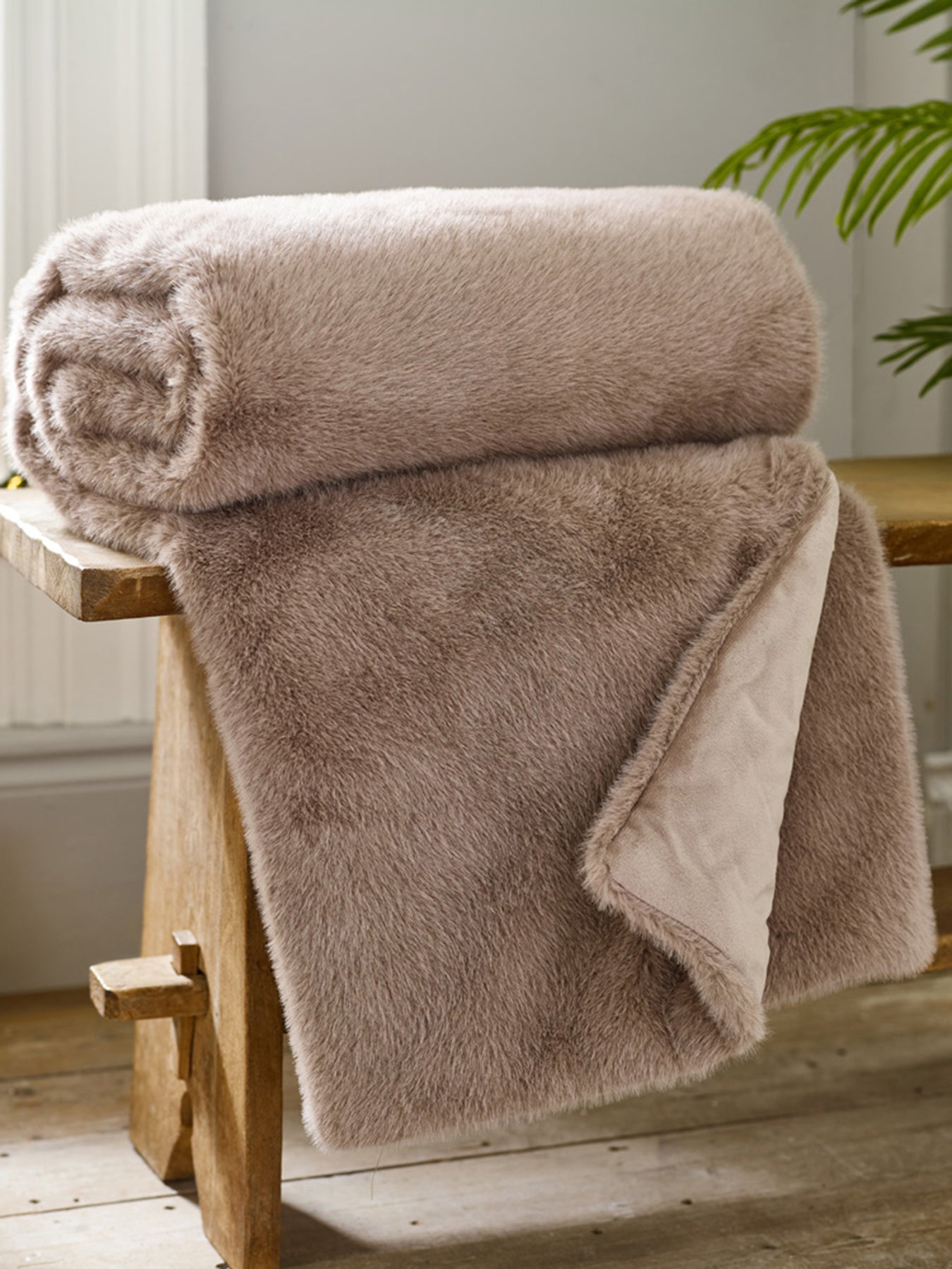 TLC Ashford Throw 130x180cm Fawn