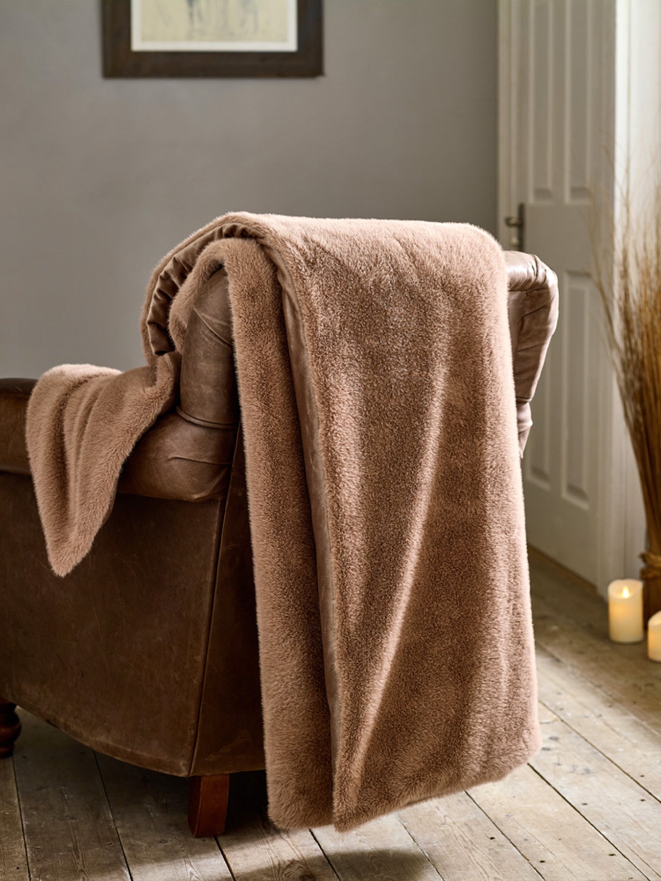 Deyongs TLC Ashford Throw Caramel