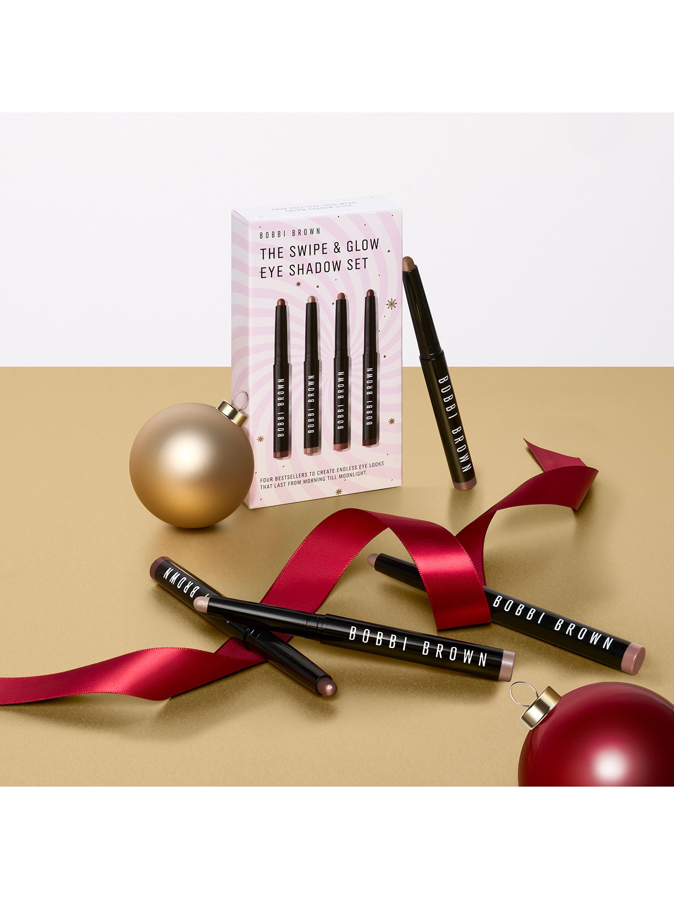 Swipe and Glow Eye Shadow Set