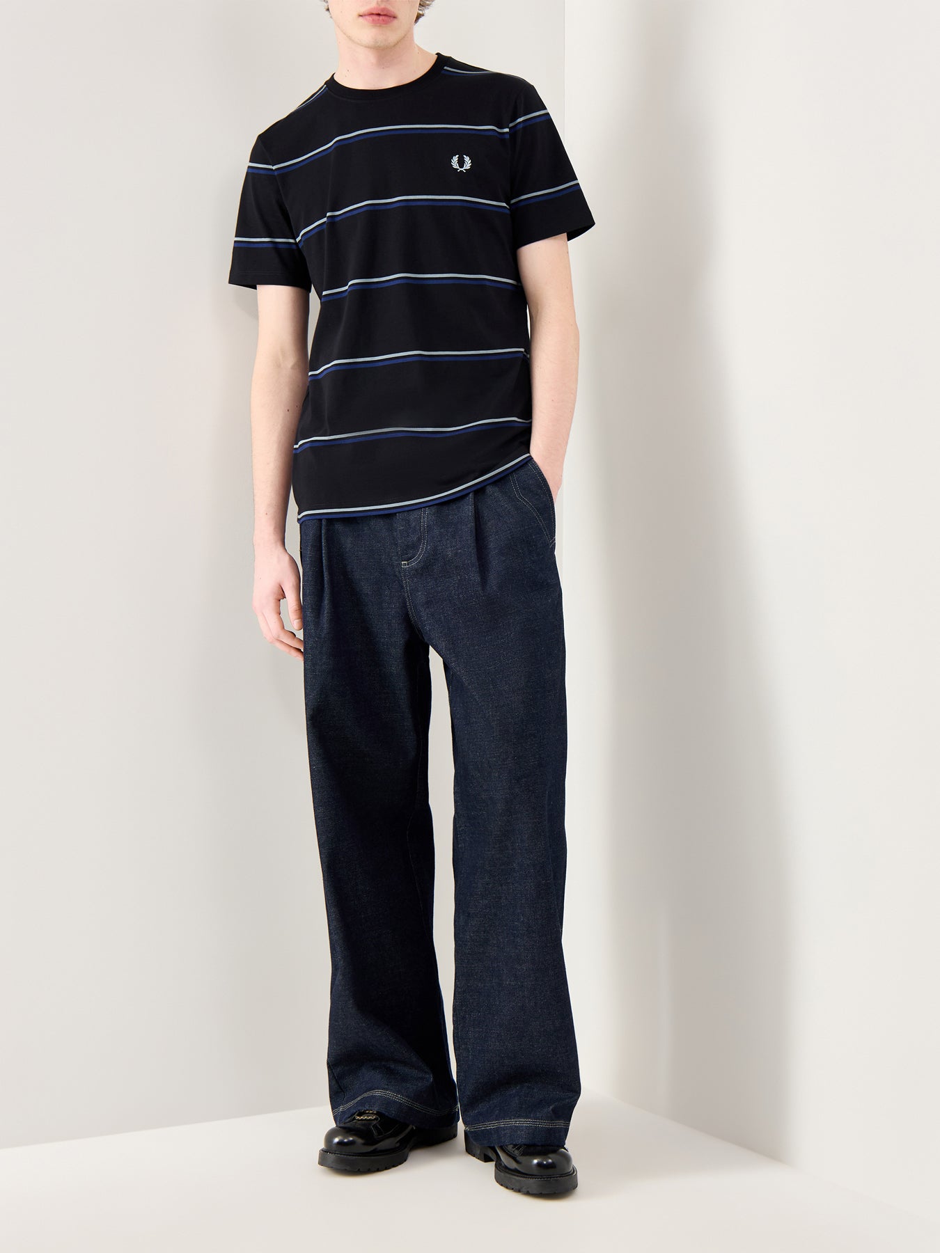 Fine Stripe T-Shirt Navy