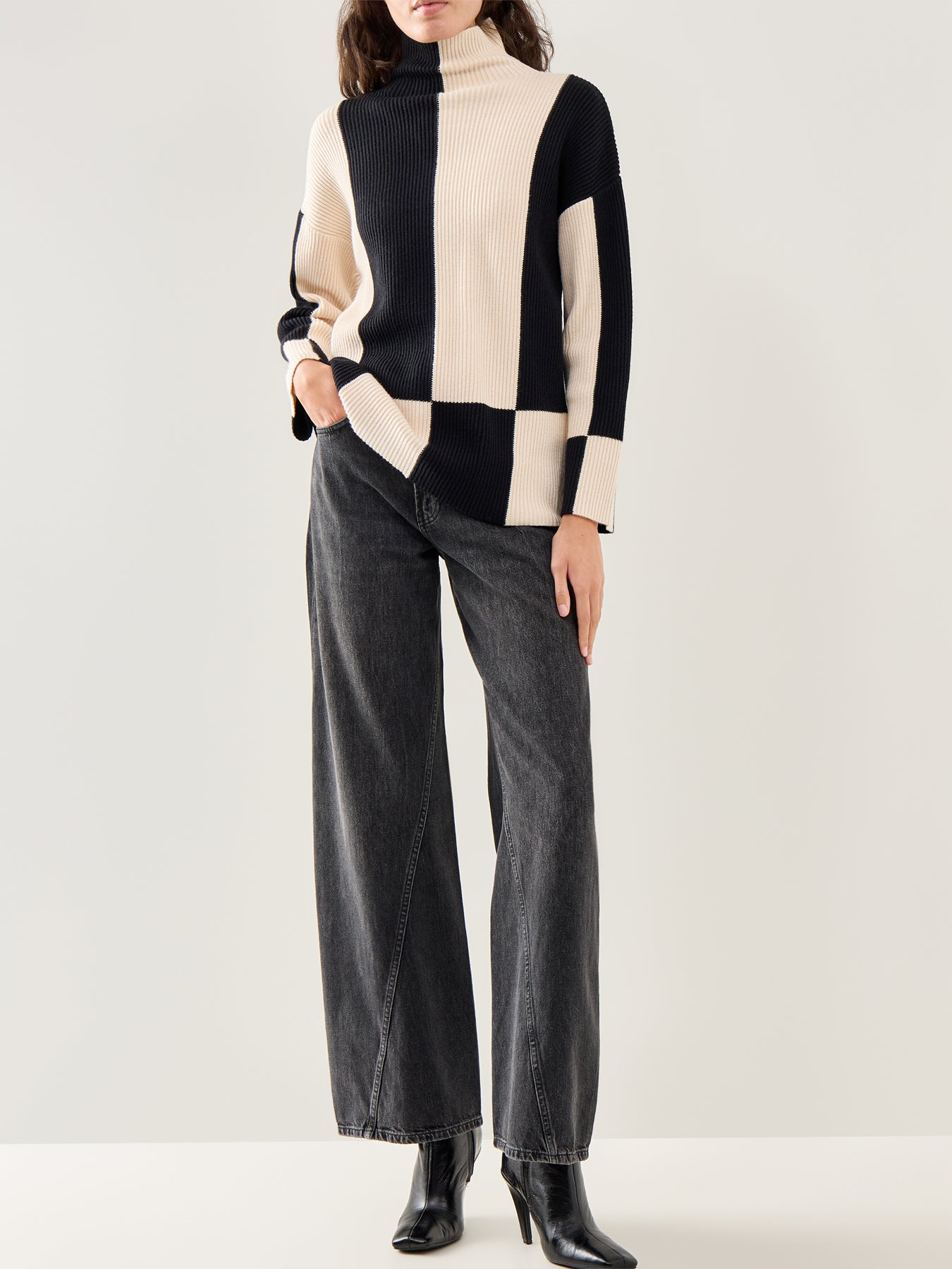 Chunky Cable Knit Jumper Black