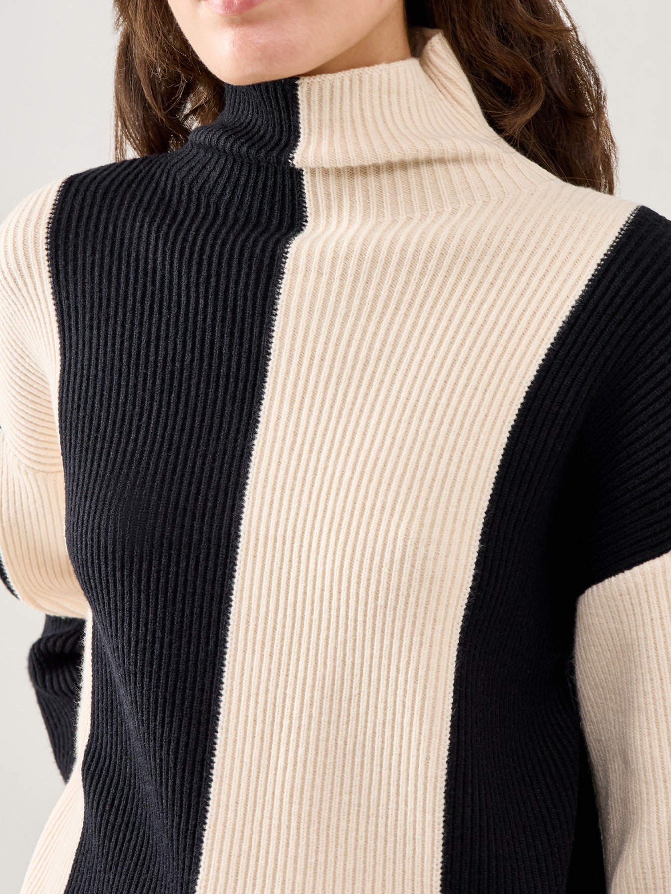 Chunky Cable Knit Jumper Black