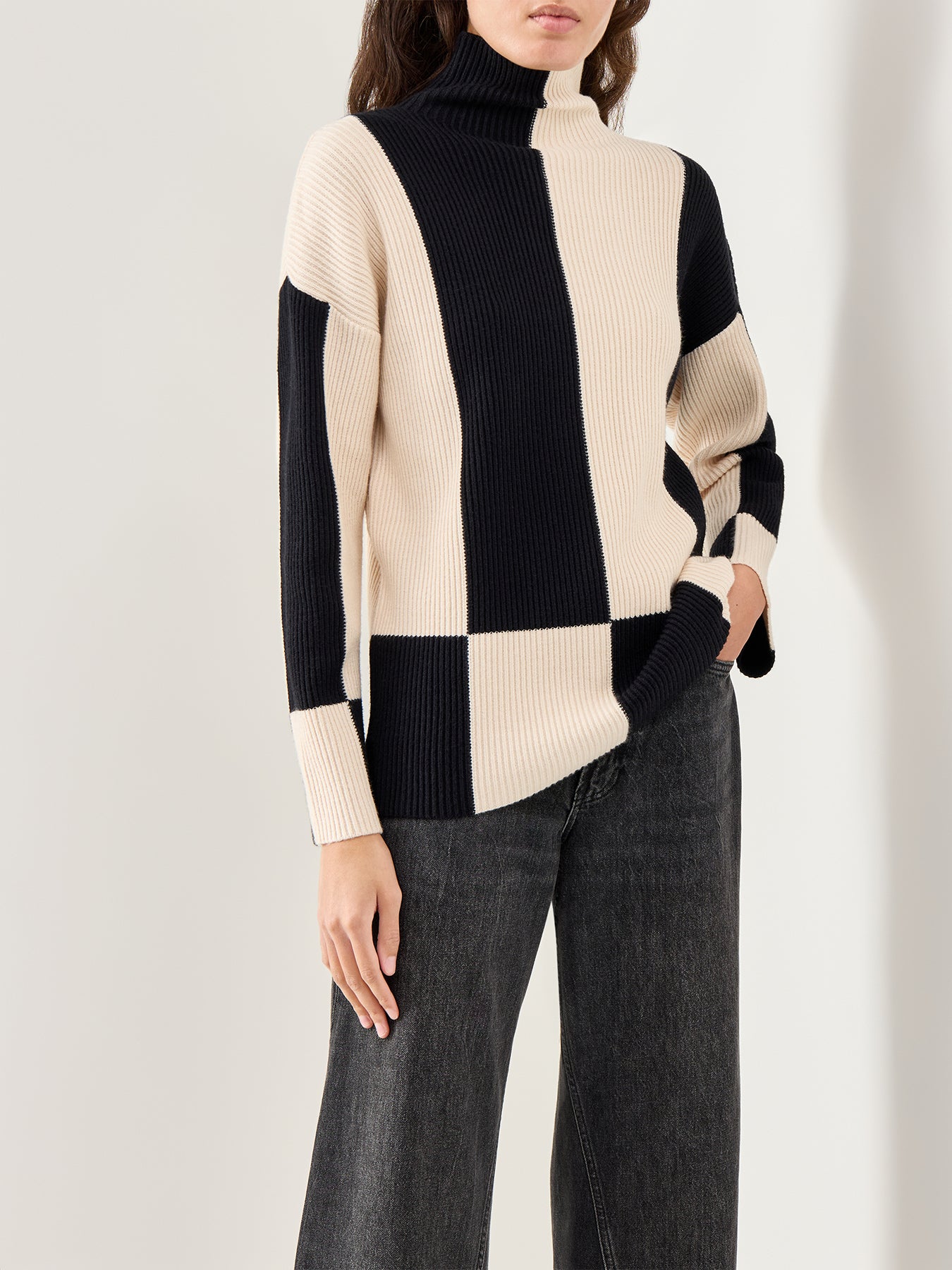 Chunky Cable Knit Jumper Black