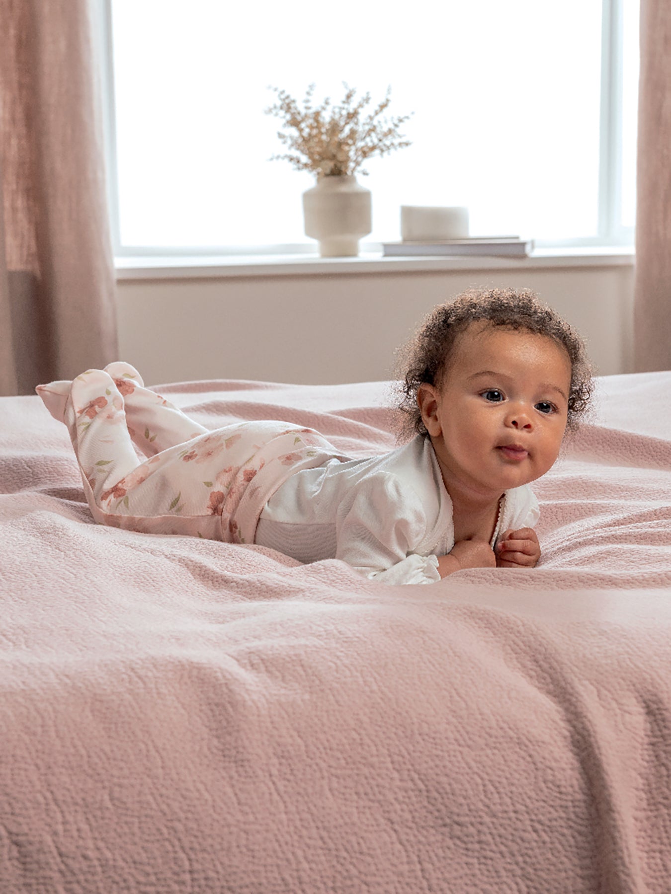 Baby Bodysuit and Legging Set Pink