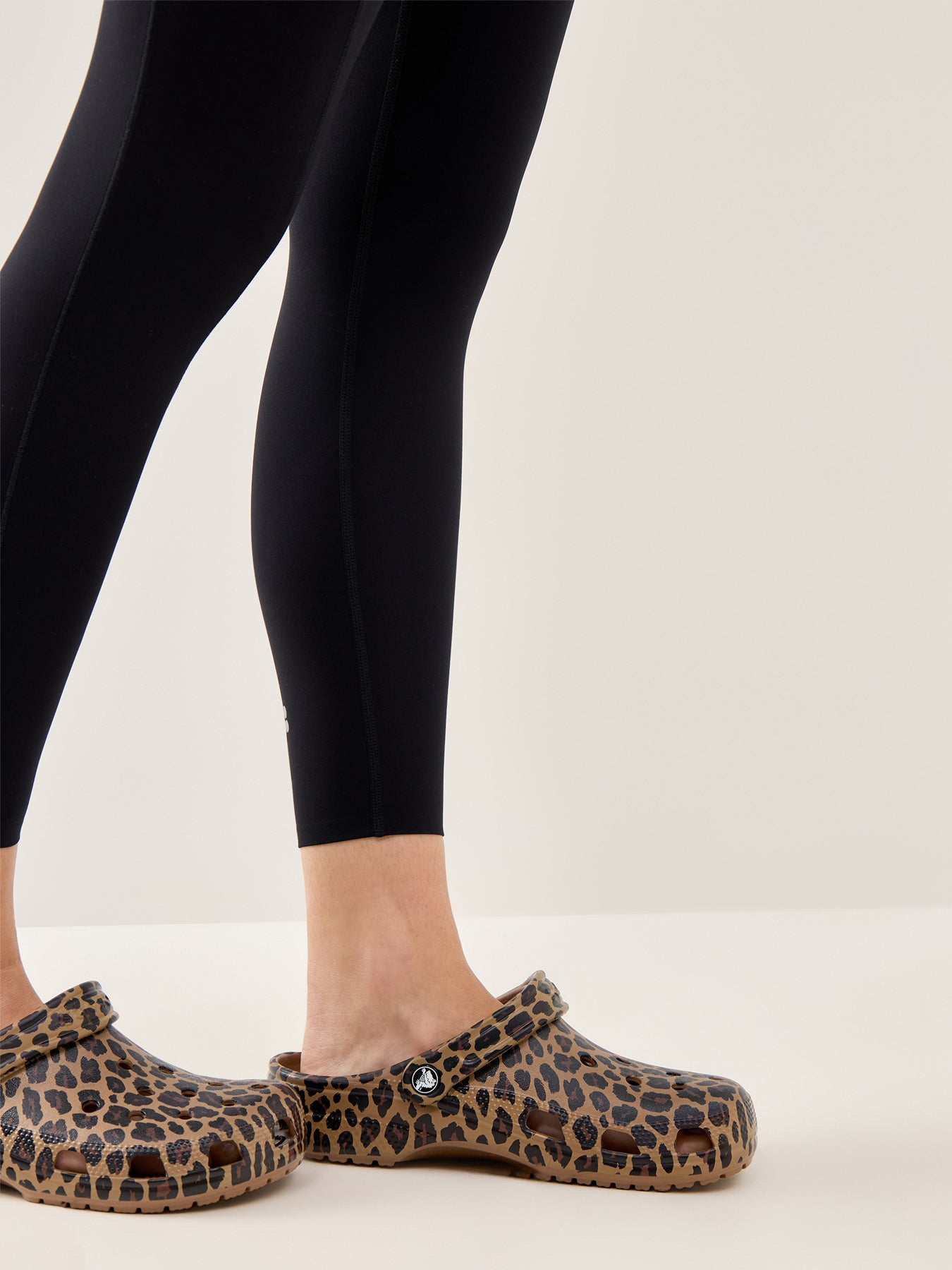 Classic Graphic Clog Sepia Leopard
