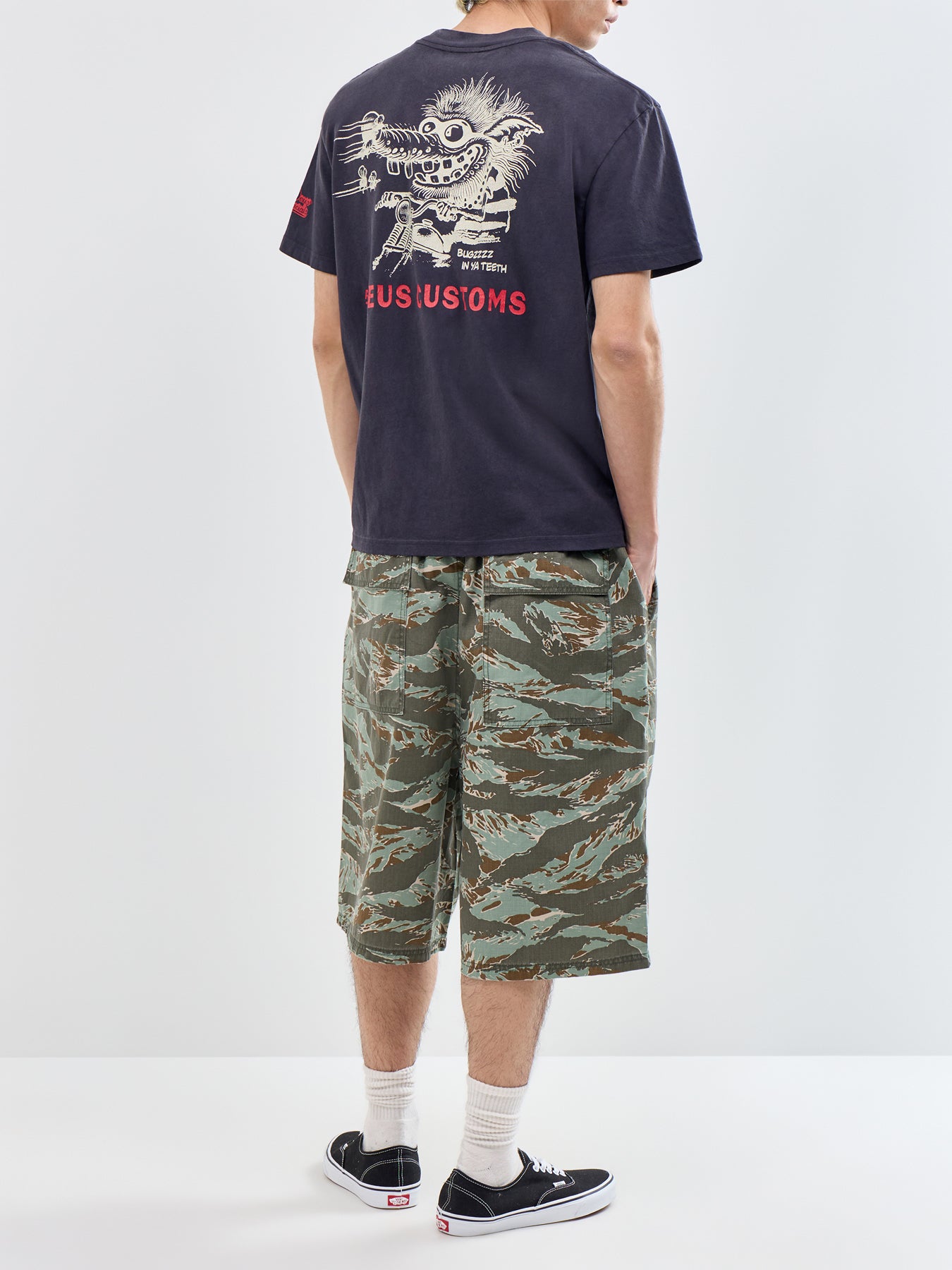 Bugzzz Graphic T-Shirt Black