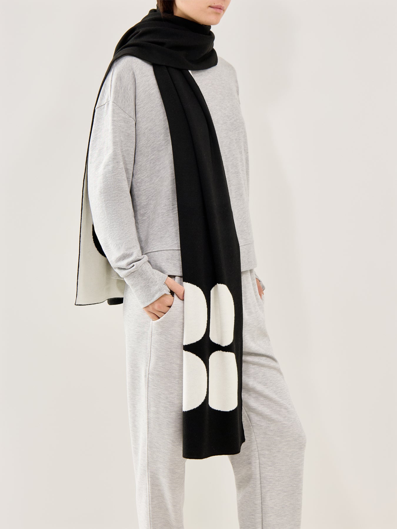 Logo Wool Scarf Black