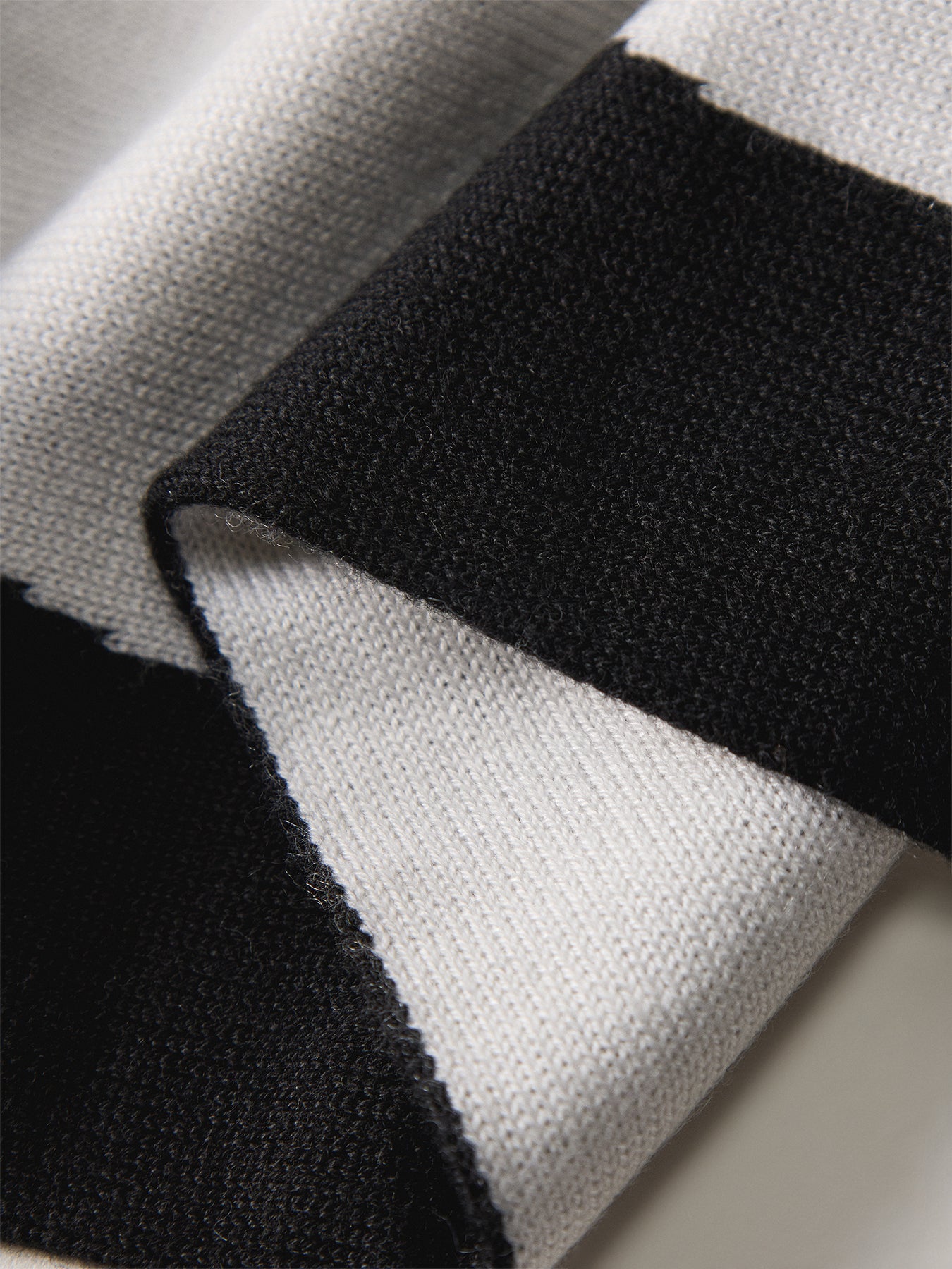 Logo Wool Scarf Black