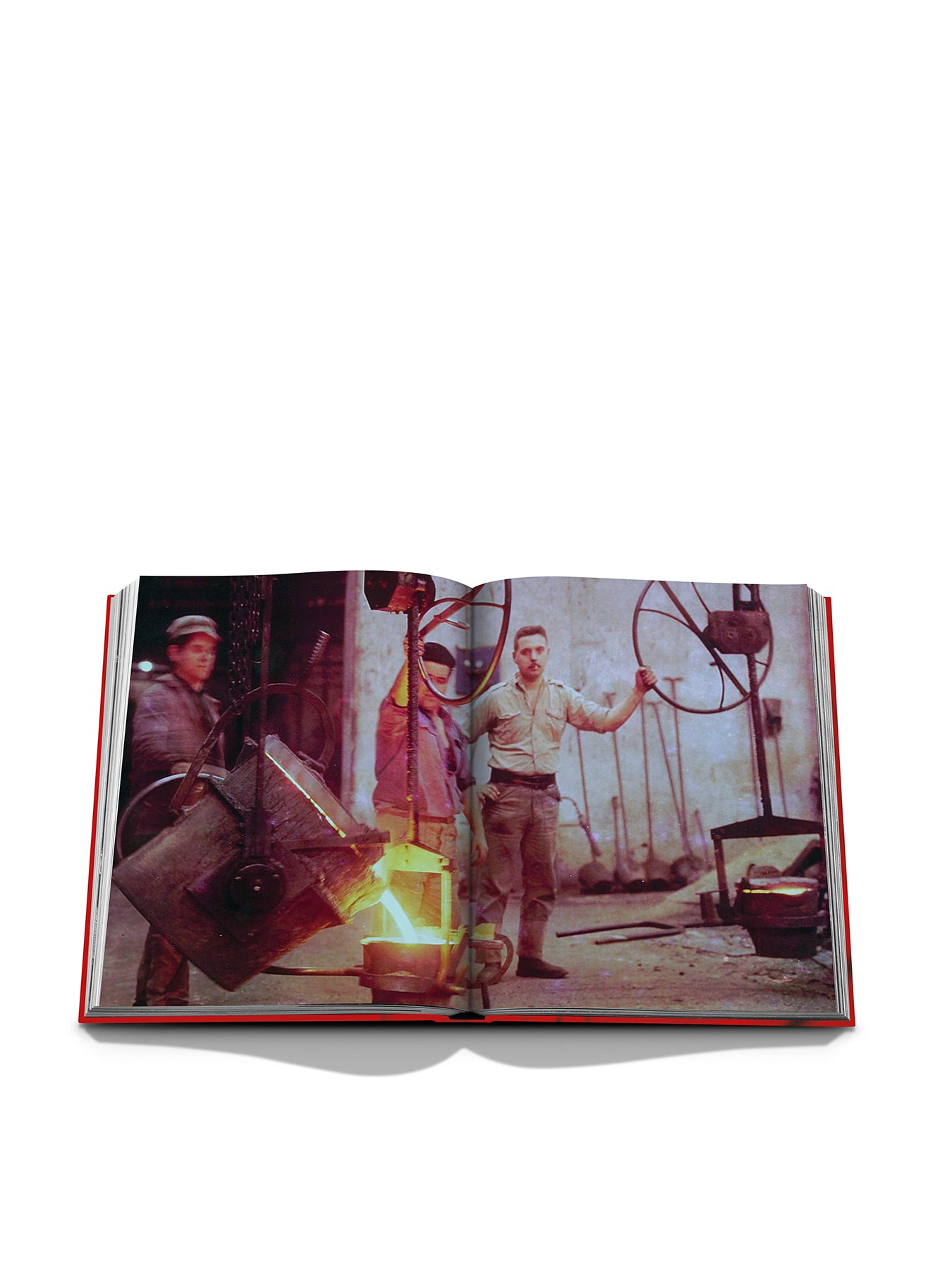 Le Creuset: A Century of Colourful Cookware Book