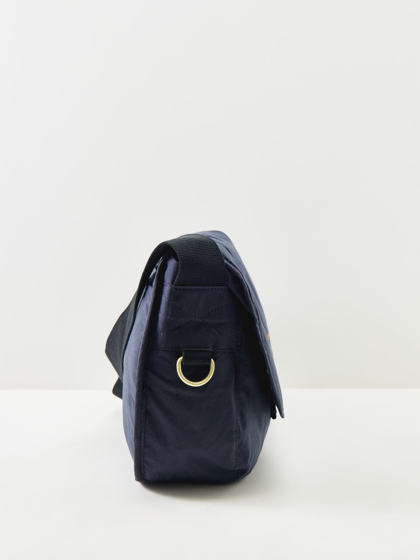 Transport Riever Crossbody Bag Navy