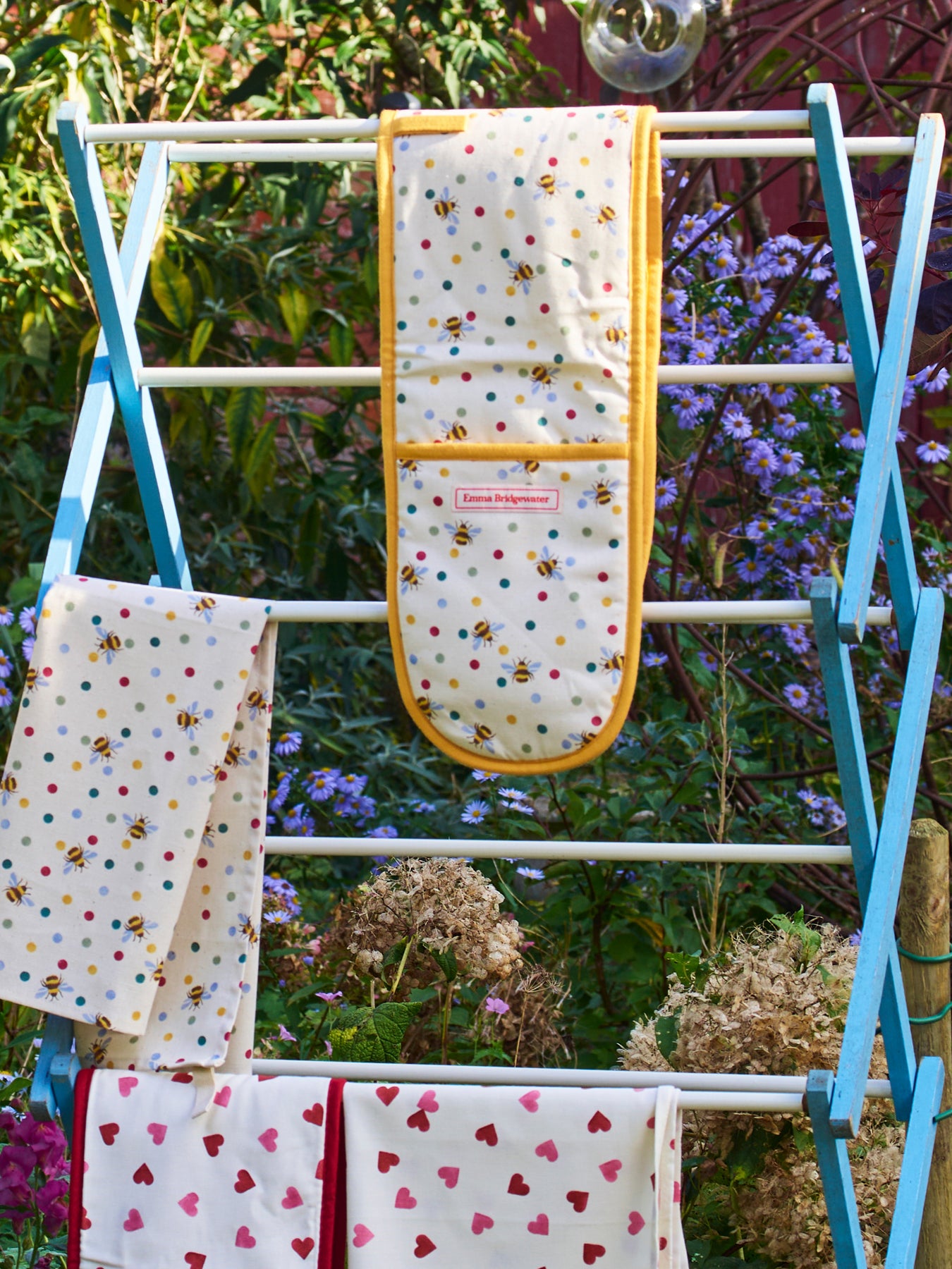 Bumblebee and Polka Dot Oven Glove