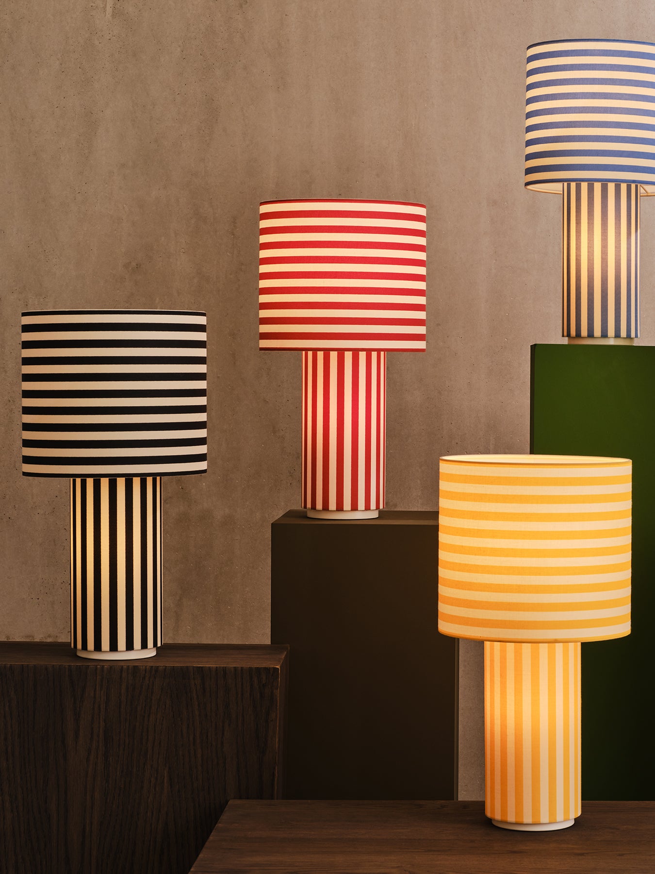 Raie Fabric Table Lamp Black White