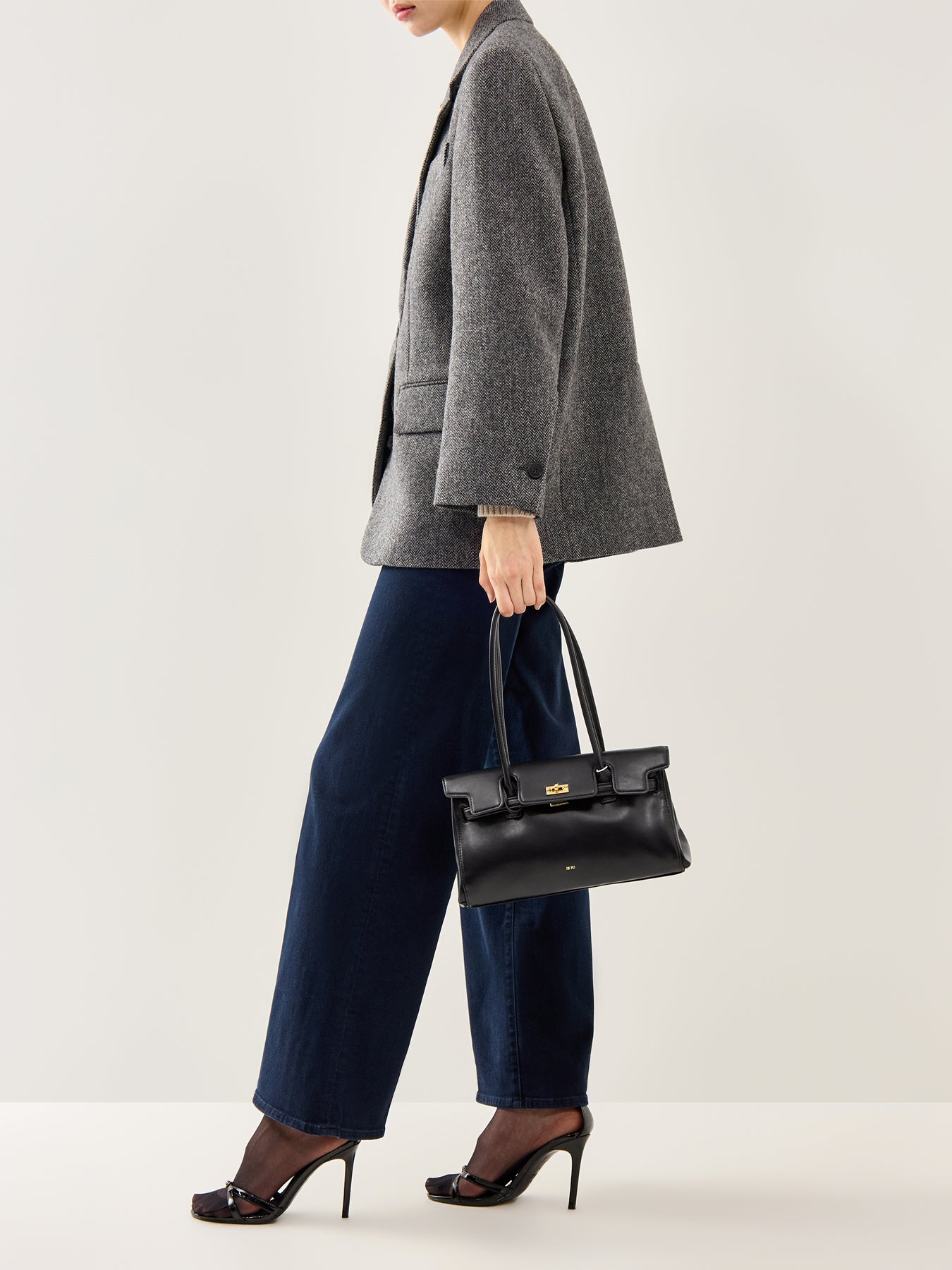 Yara Shoulder Bag Black