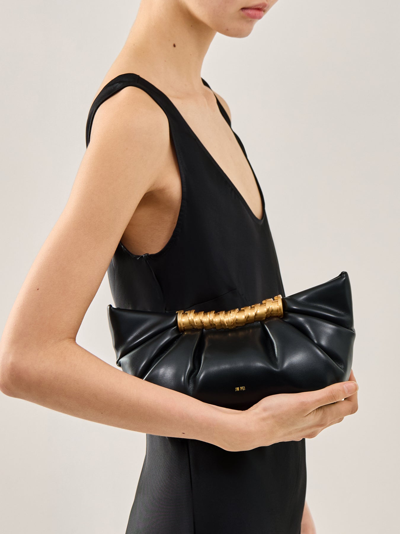 Leia Pleated Clutch Black