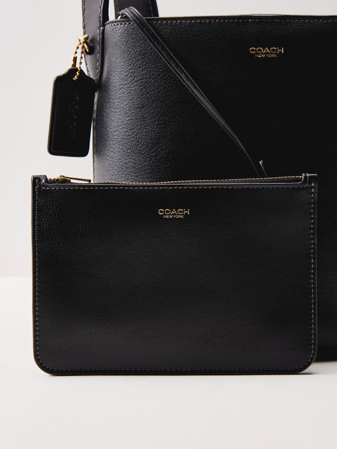 Natural Grain Leather Bucket Bag Black