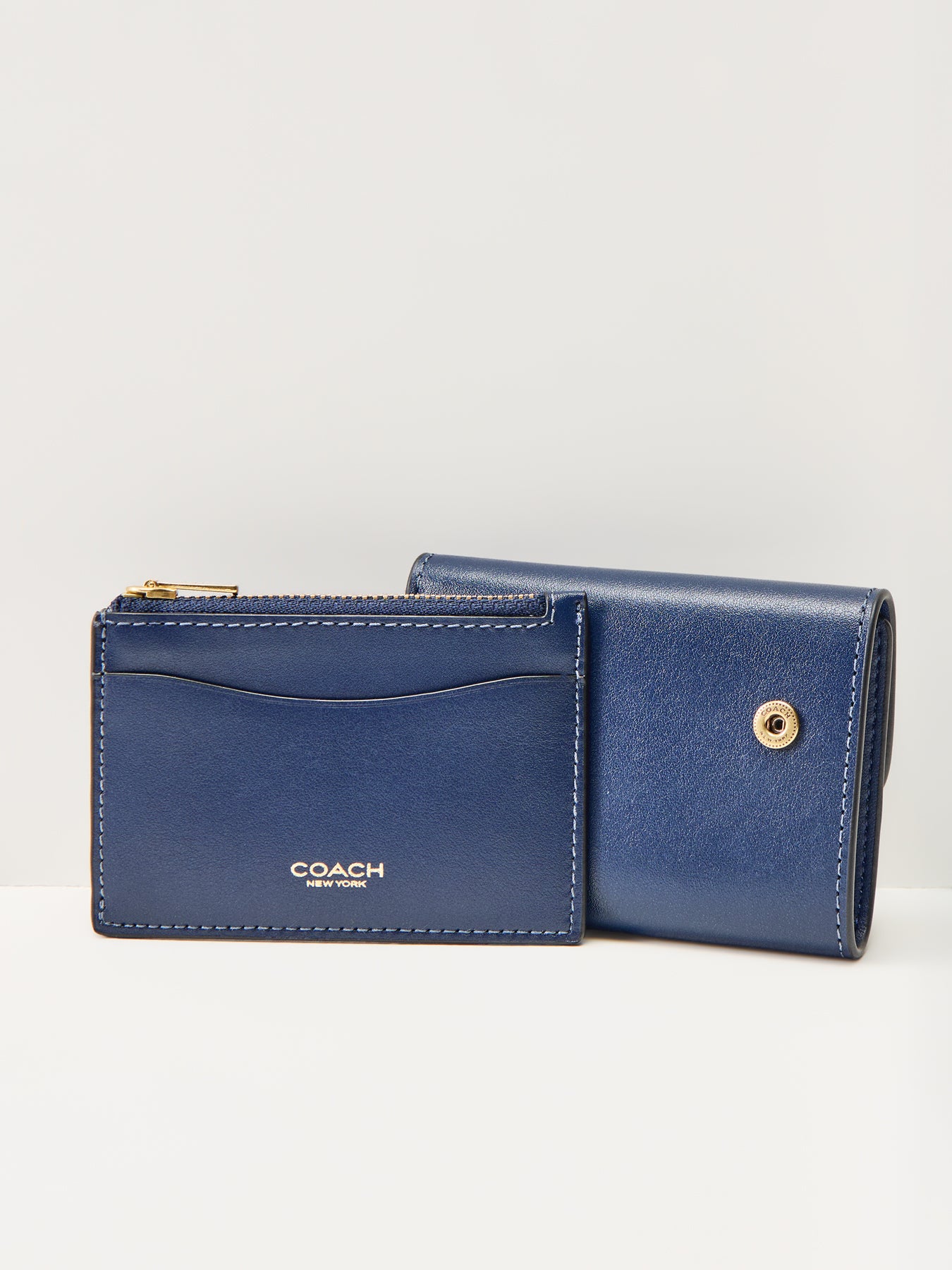 Refined Calf Leather Essential Card Holder Wallet Blue