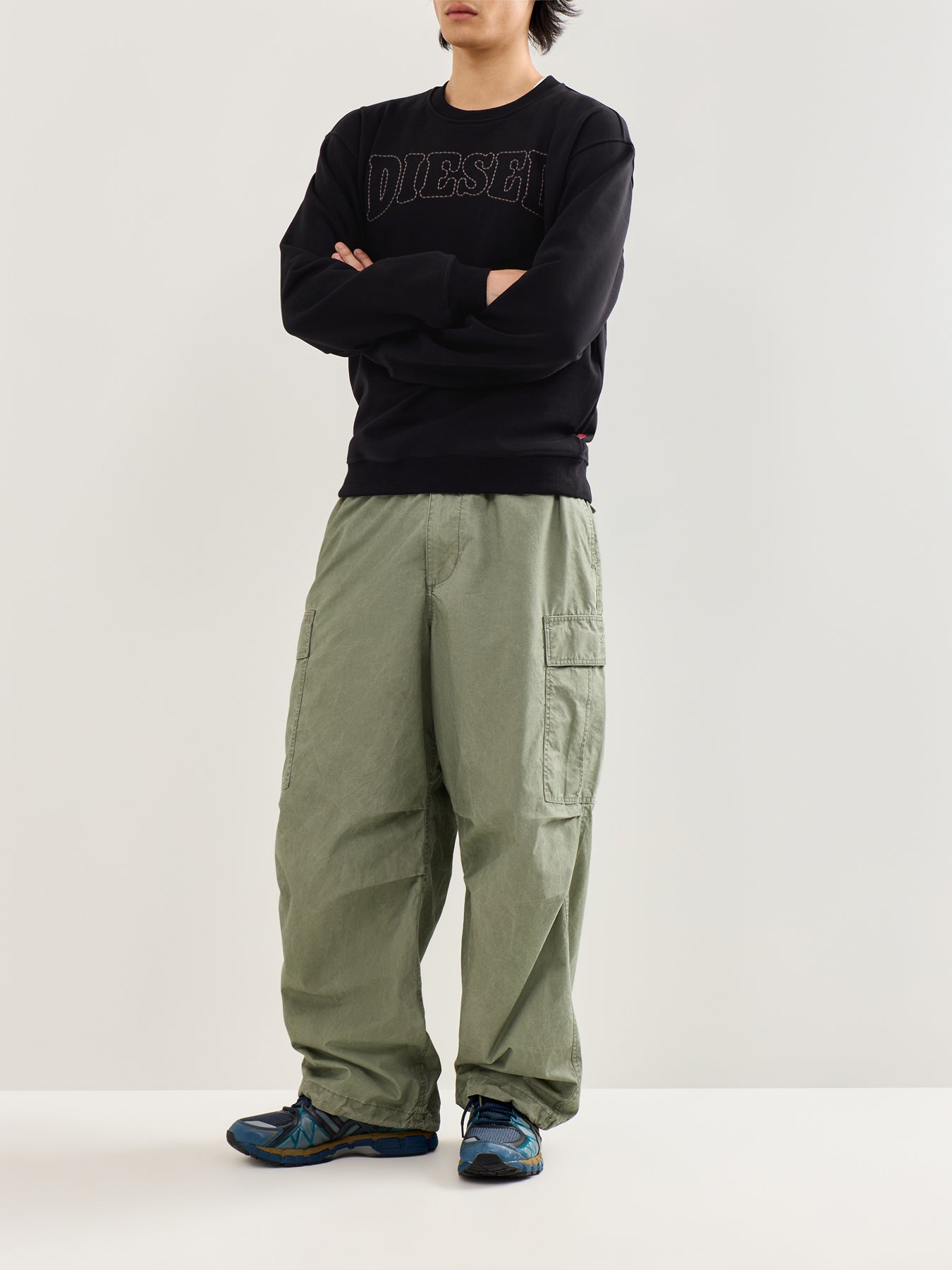 S-Norm-V10 Logo Stitching Sweatshirt Black