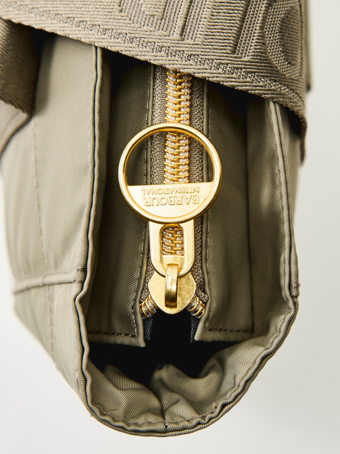 Qualify Tote Bag Khaki Green