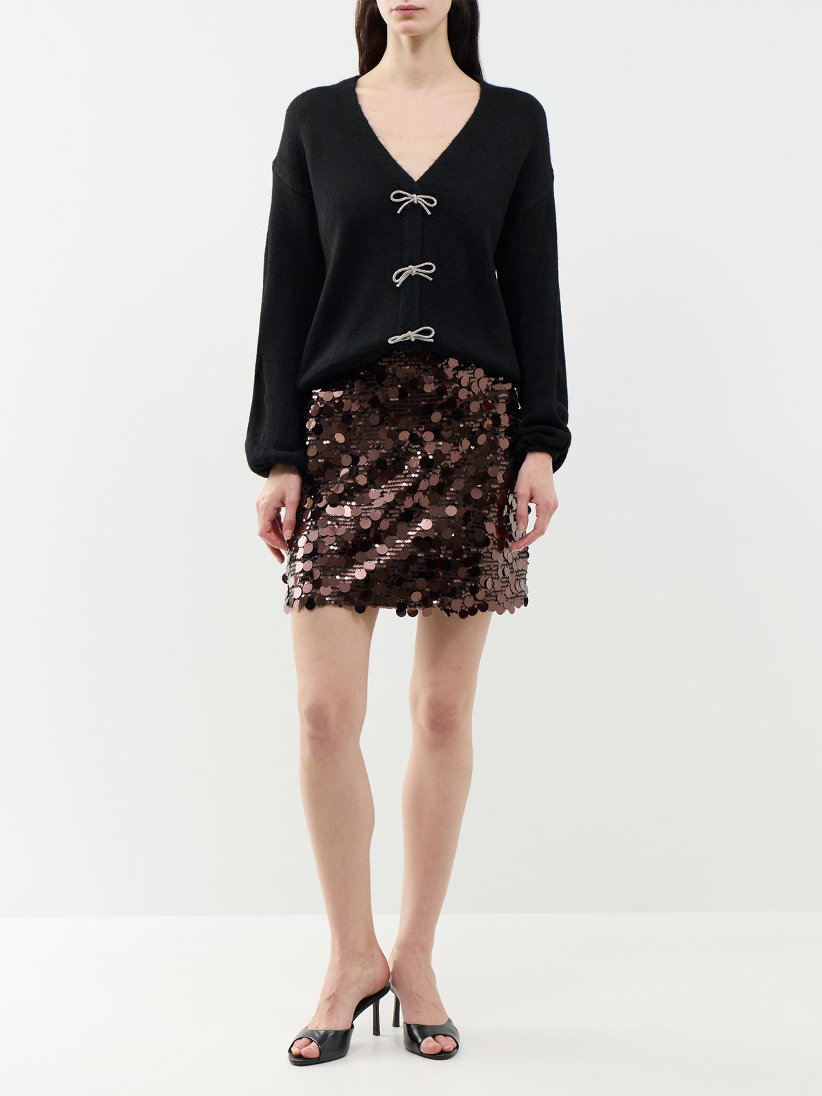 Donna Bow V-Neck Jumper
