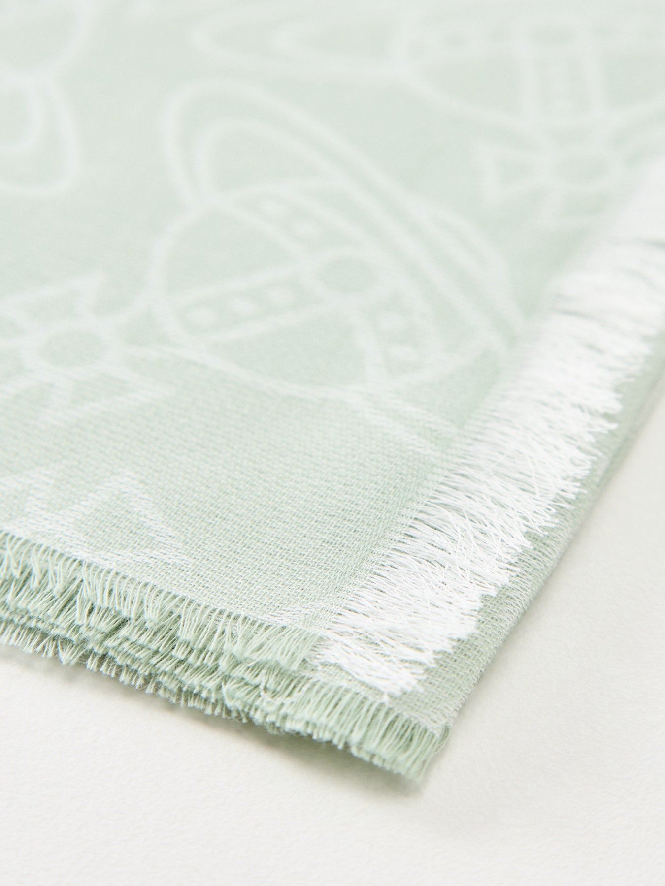 Graffiti Orb Scarf Light Green