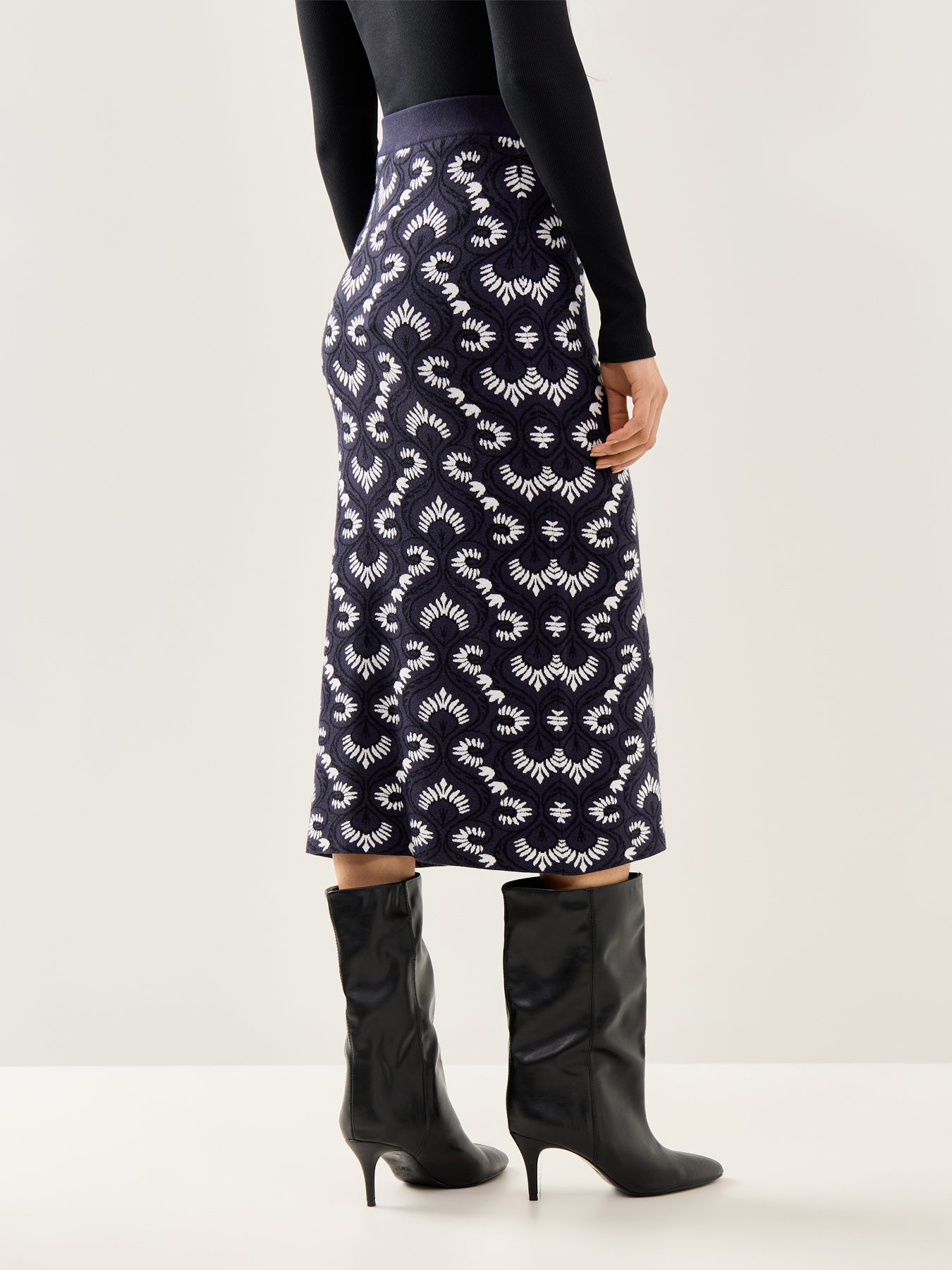 Vacuo Knitted Skirt