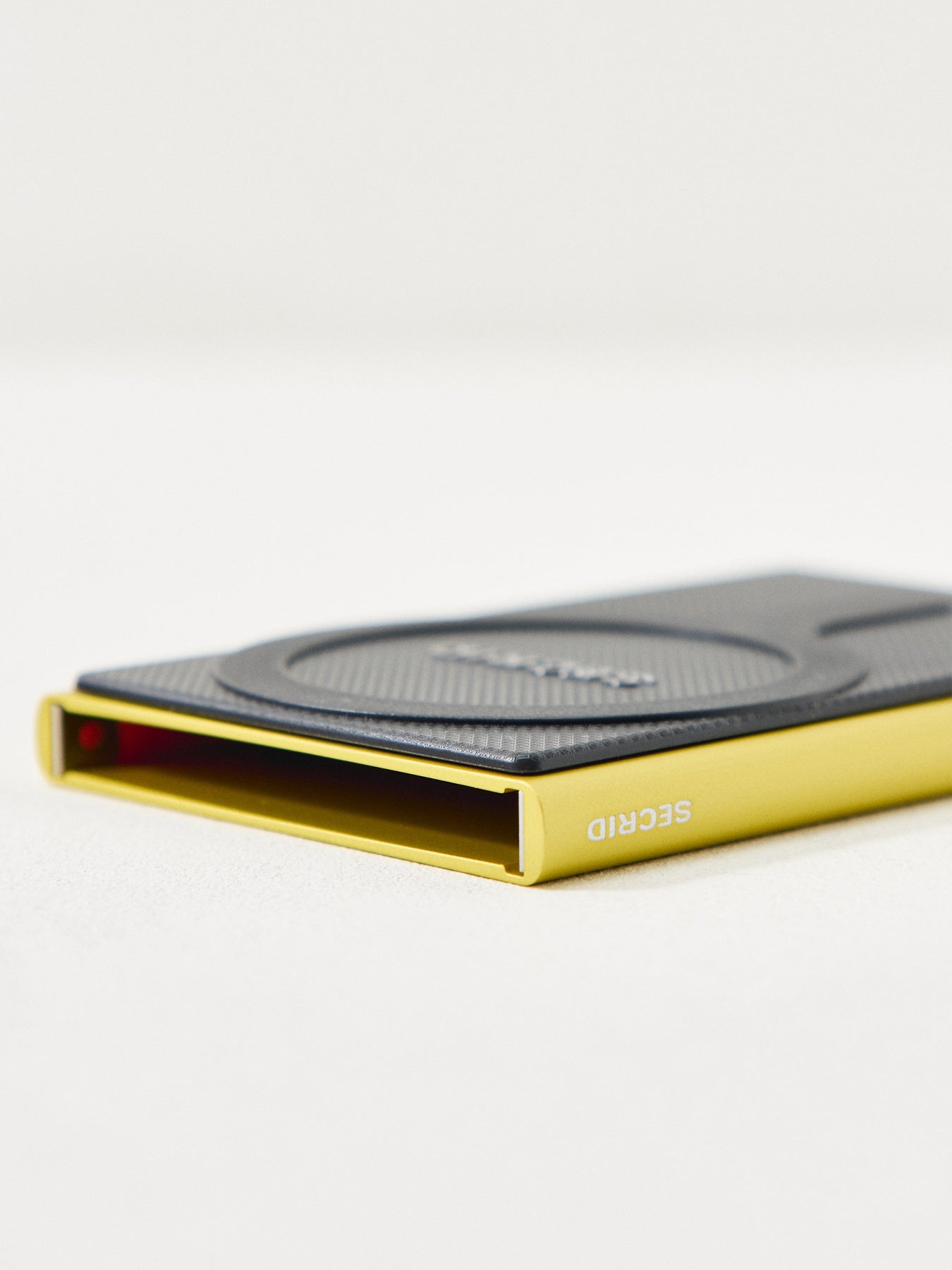 MagSafe Phone Card Holder Yellow