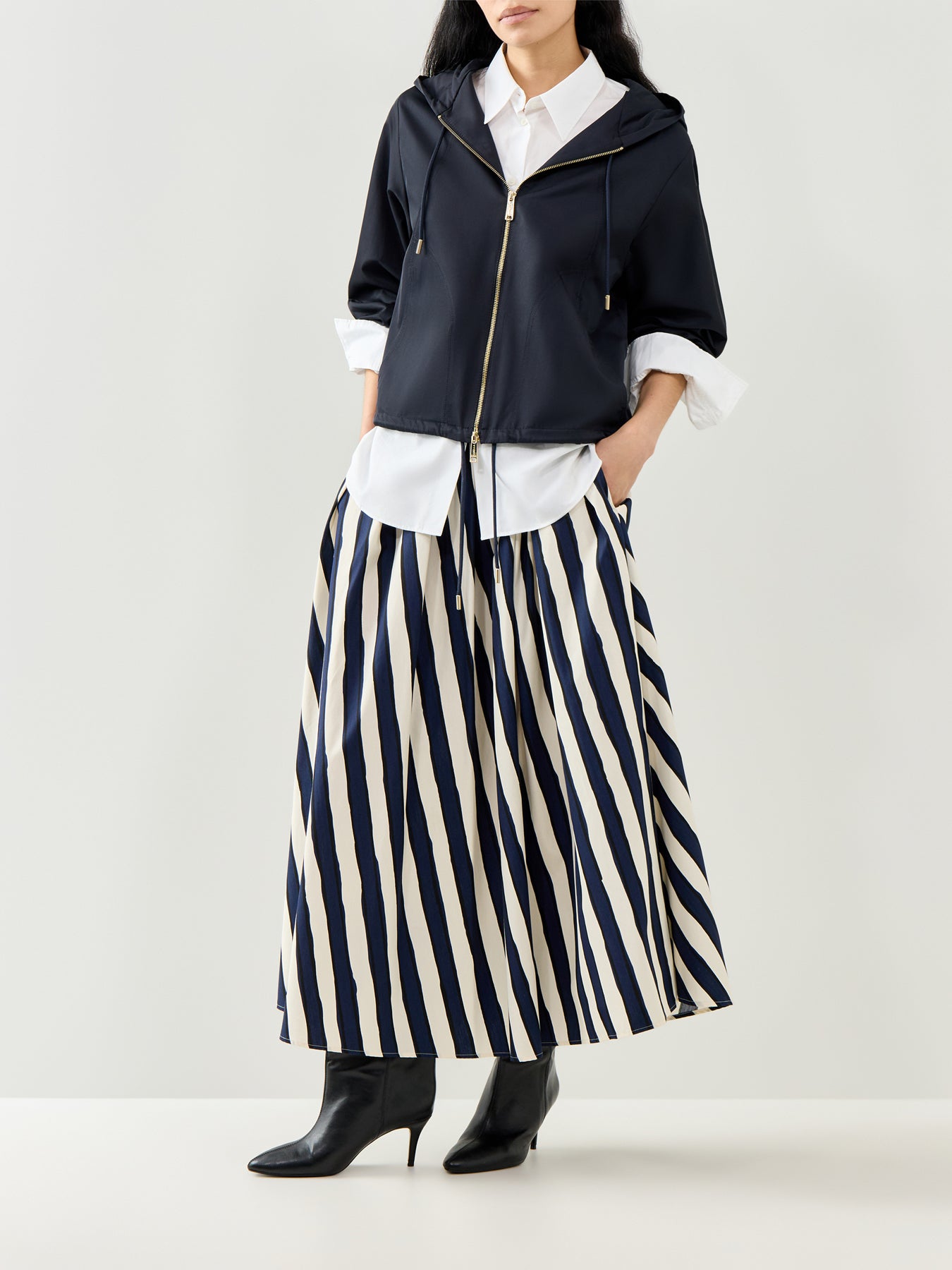 Zucca Raincoat Navy